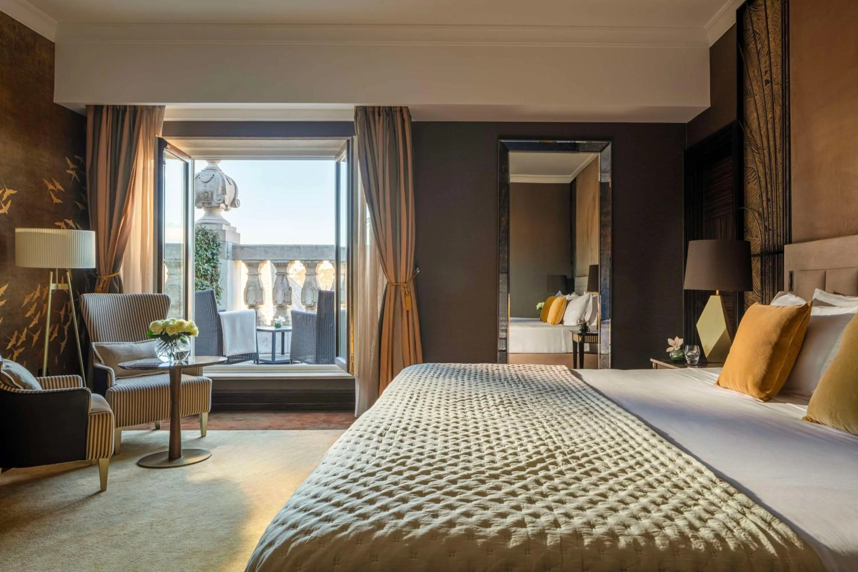 Bedroom, Bed in Anantara New York Palace Budapest - A Leading Hotel of the World