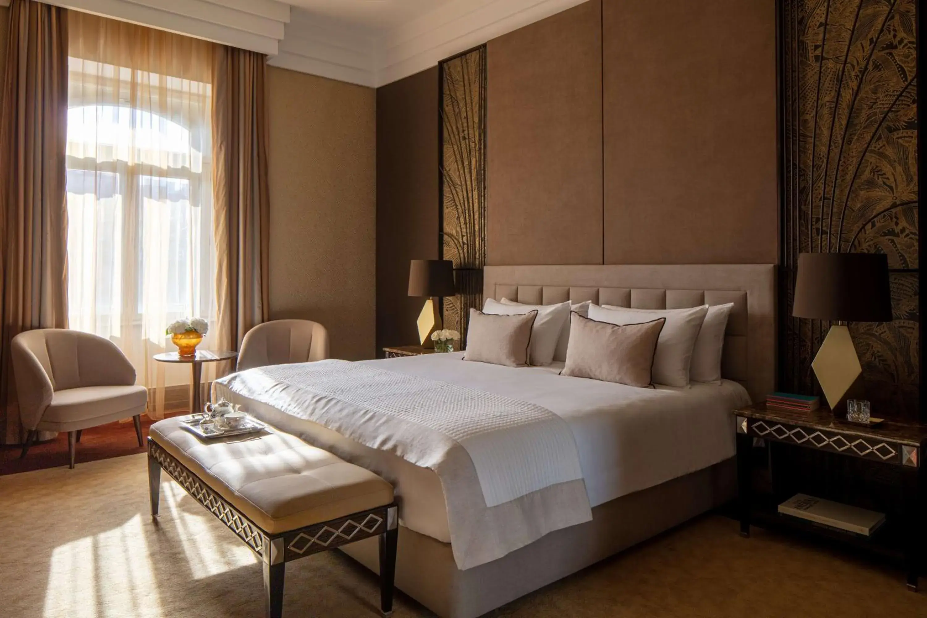 Executive Suite in Anantara New York Palace Budapest - A Leading Hotel of the World Executive Suite in Anantara New York Palace Budapest - A Leading Hotel of the World