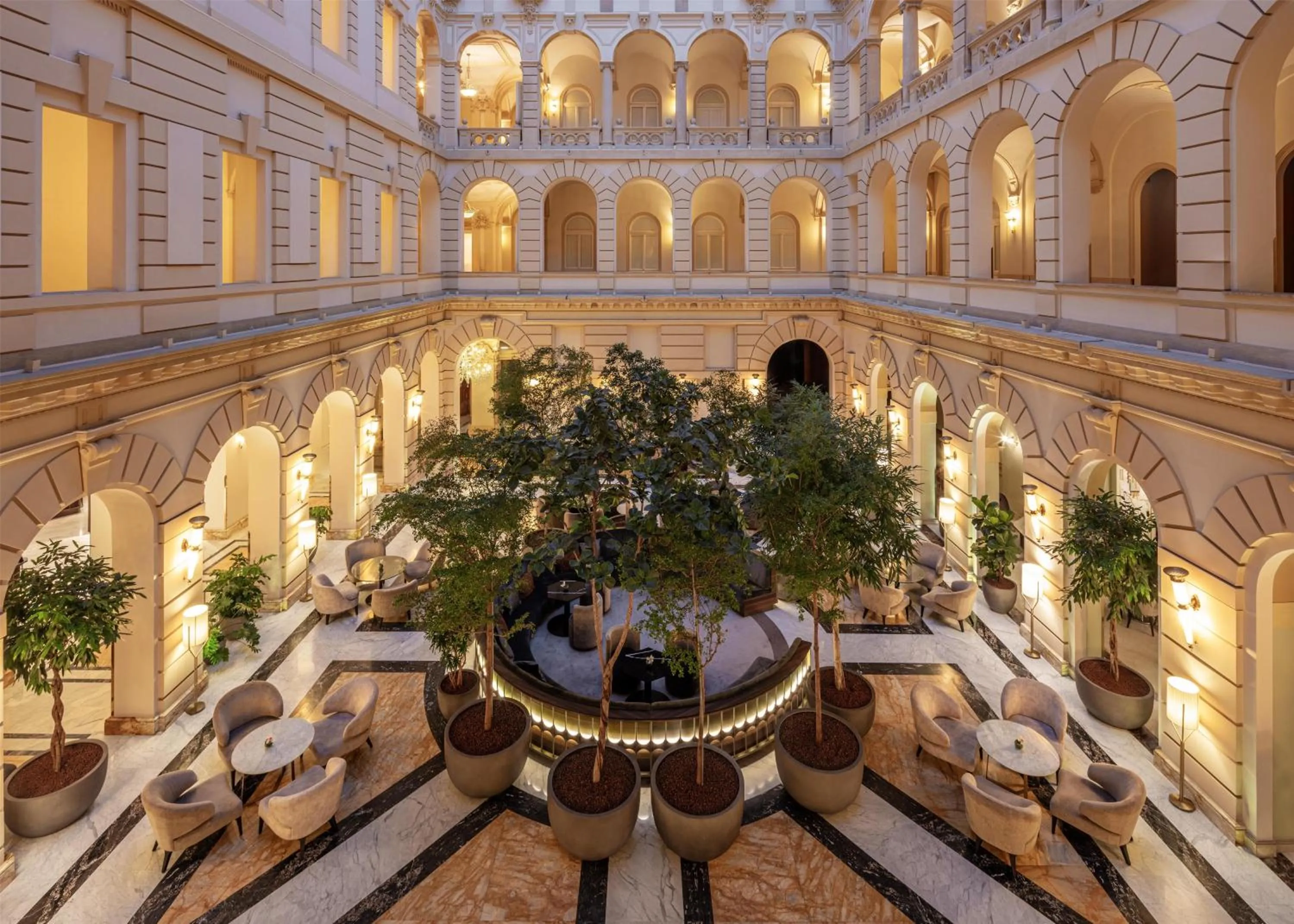 Lobby or reception in Anantara New York Palace Budapest - A Leading Hotel of the World
