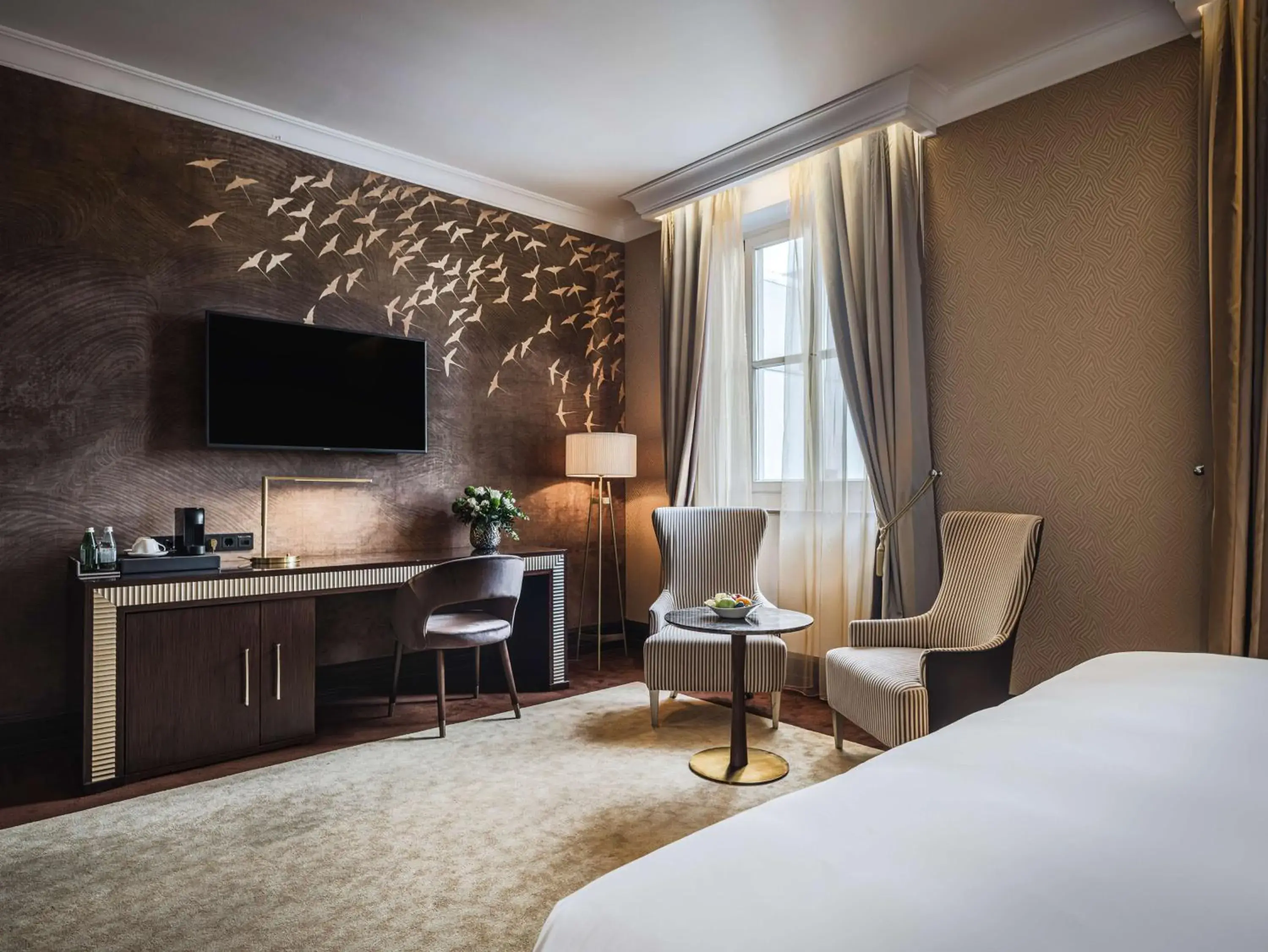 Deluxe Double or Twin Room in Anantara New York Palace Budapest - A Leading Hotel of the World Deluxe Double or Twin Room in Anantara New York Palace Budapest - A Leading Hotel of the World