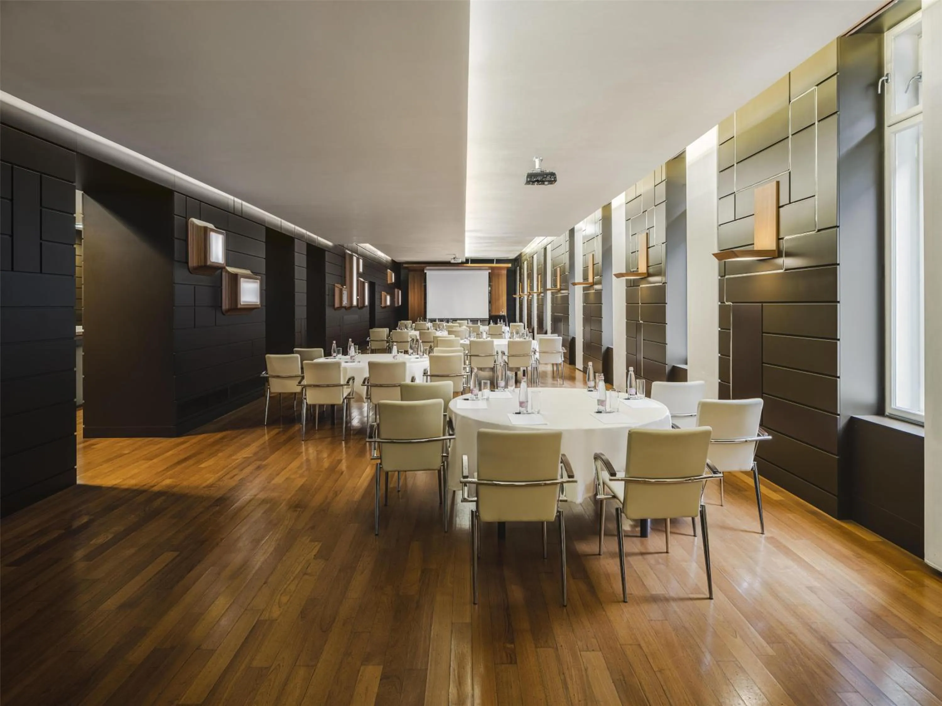 Meeting/conference room in Anantara New York Palace Budapest - A Leading Hotel of the World