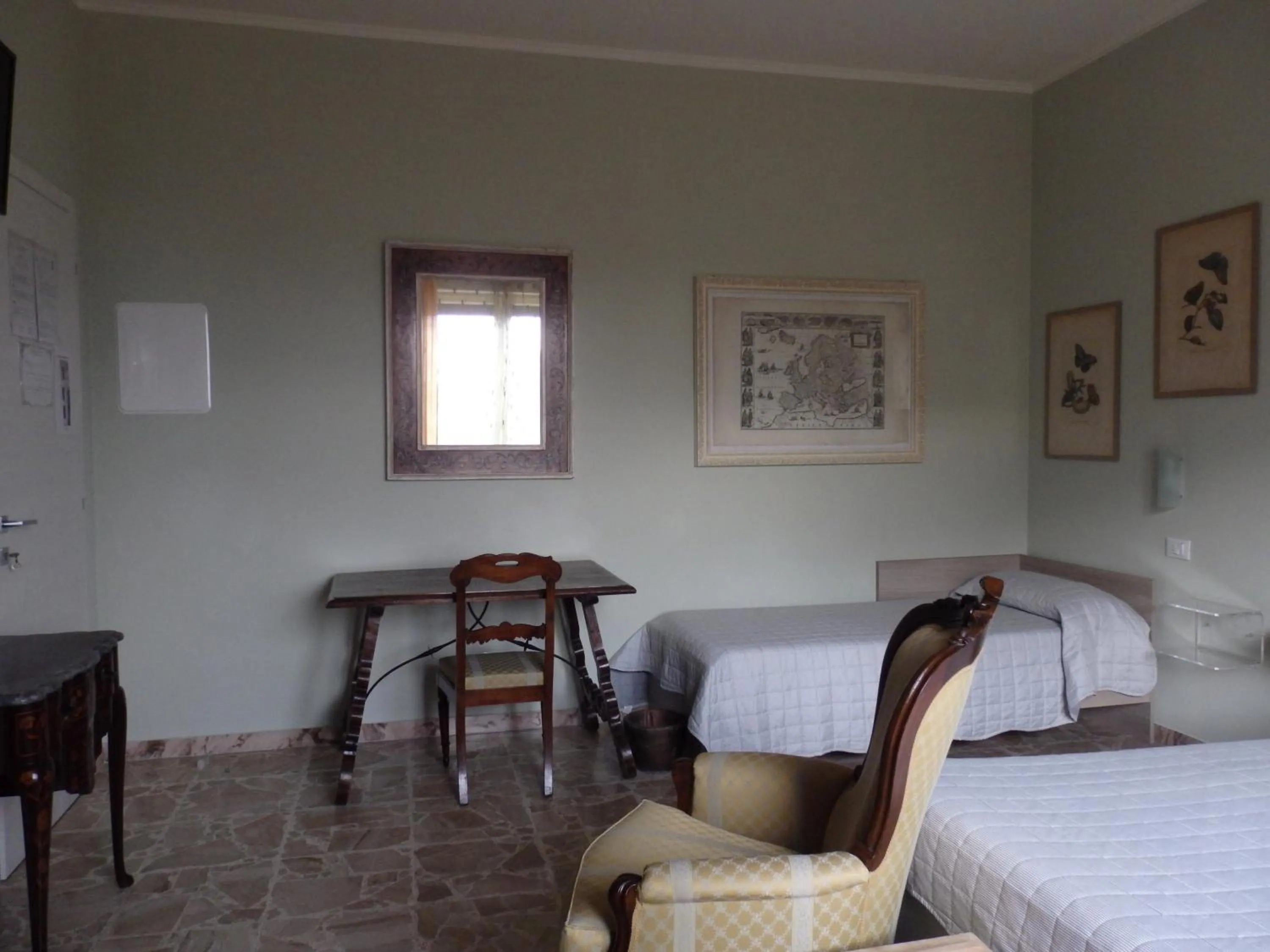Photo of the whole room, Bed in Riflessi d'Arte