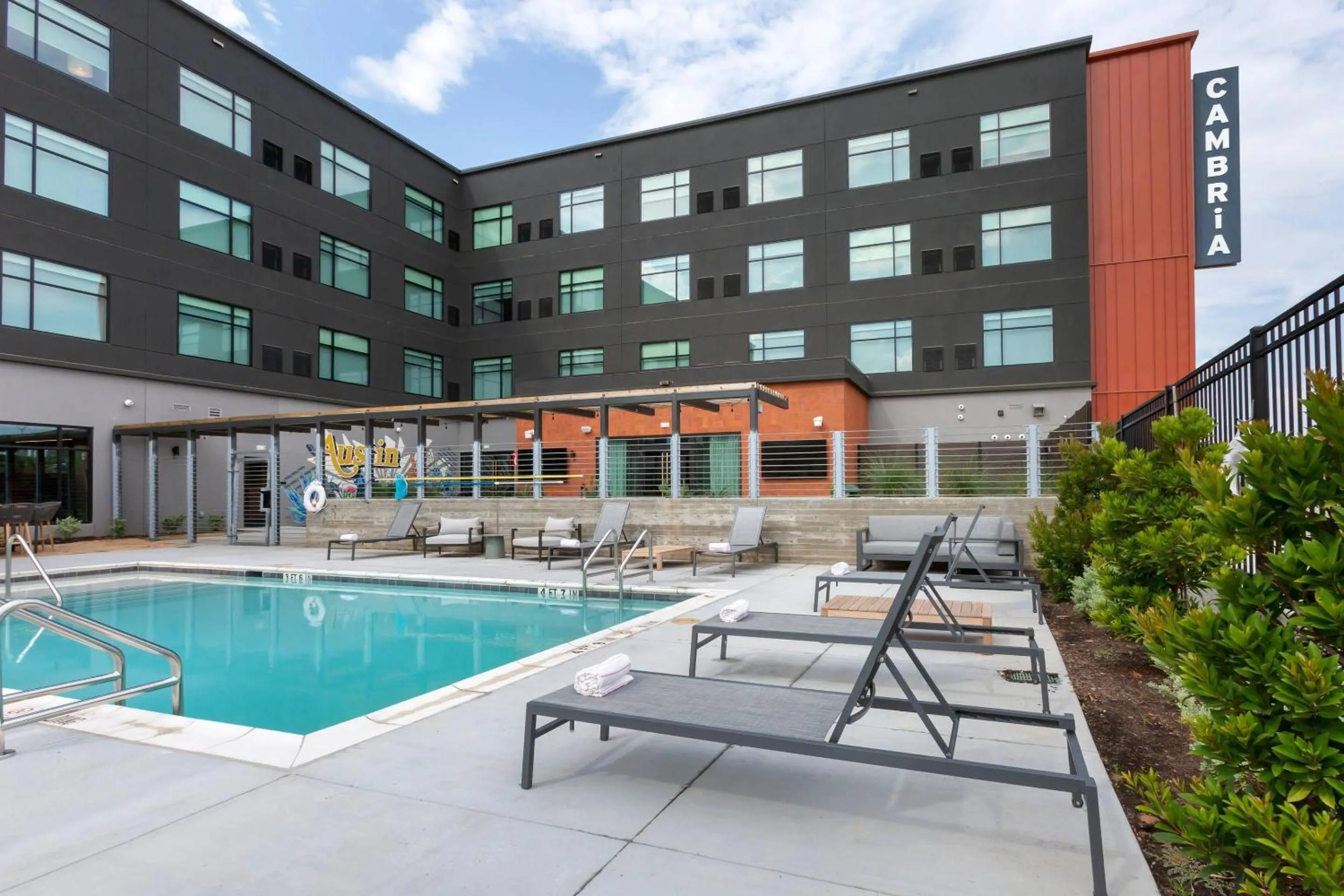Swimming pool in Cambria Hotel Austin Airport
