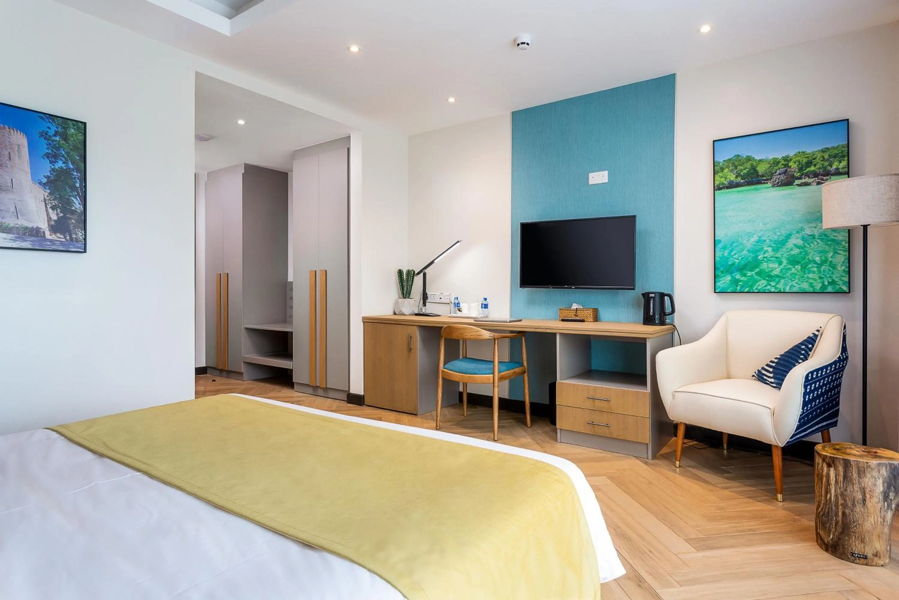 TV and multimedia, Bed in Ulwazi Place Hotel by Trianum