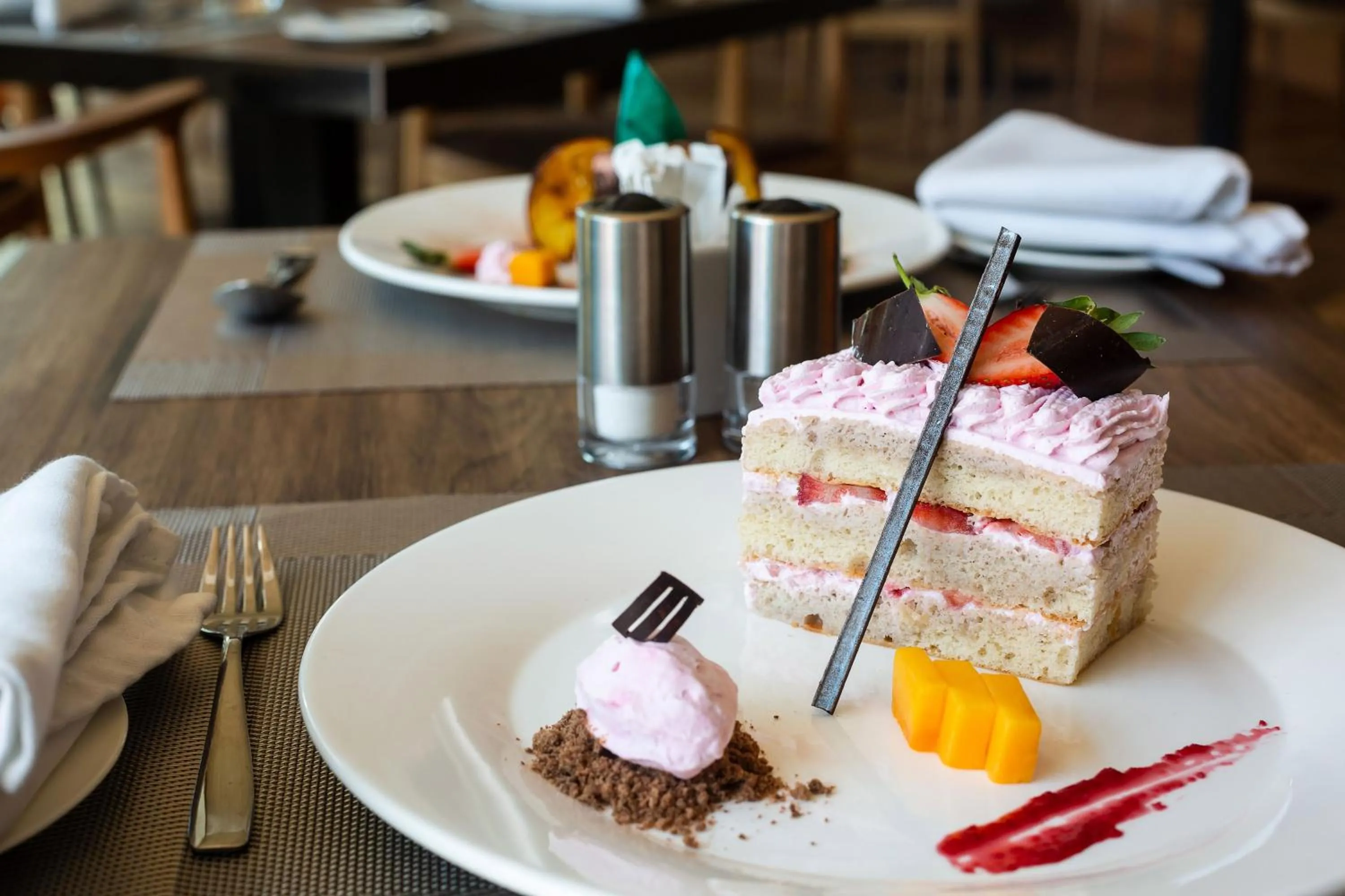 Restaurant/places to eat in Ulwazi Place Hotel by Trianum