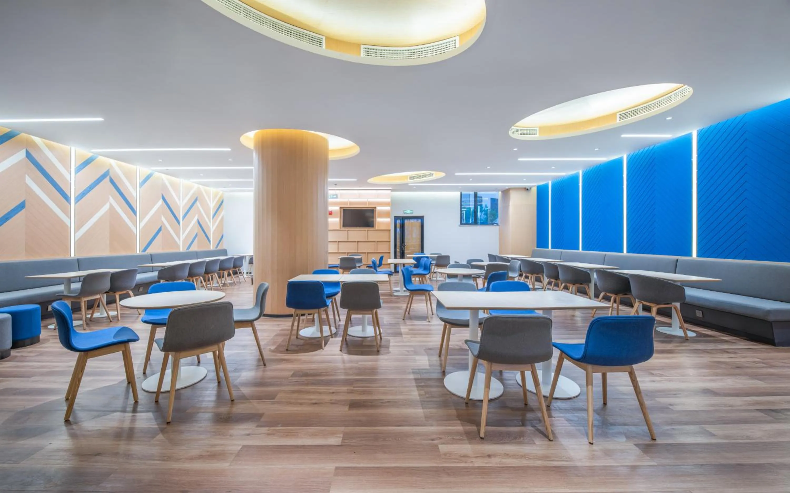 Breakfast in Holiday Inn Express Dongyang Hengdian, an IHG Hotel