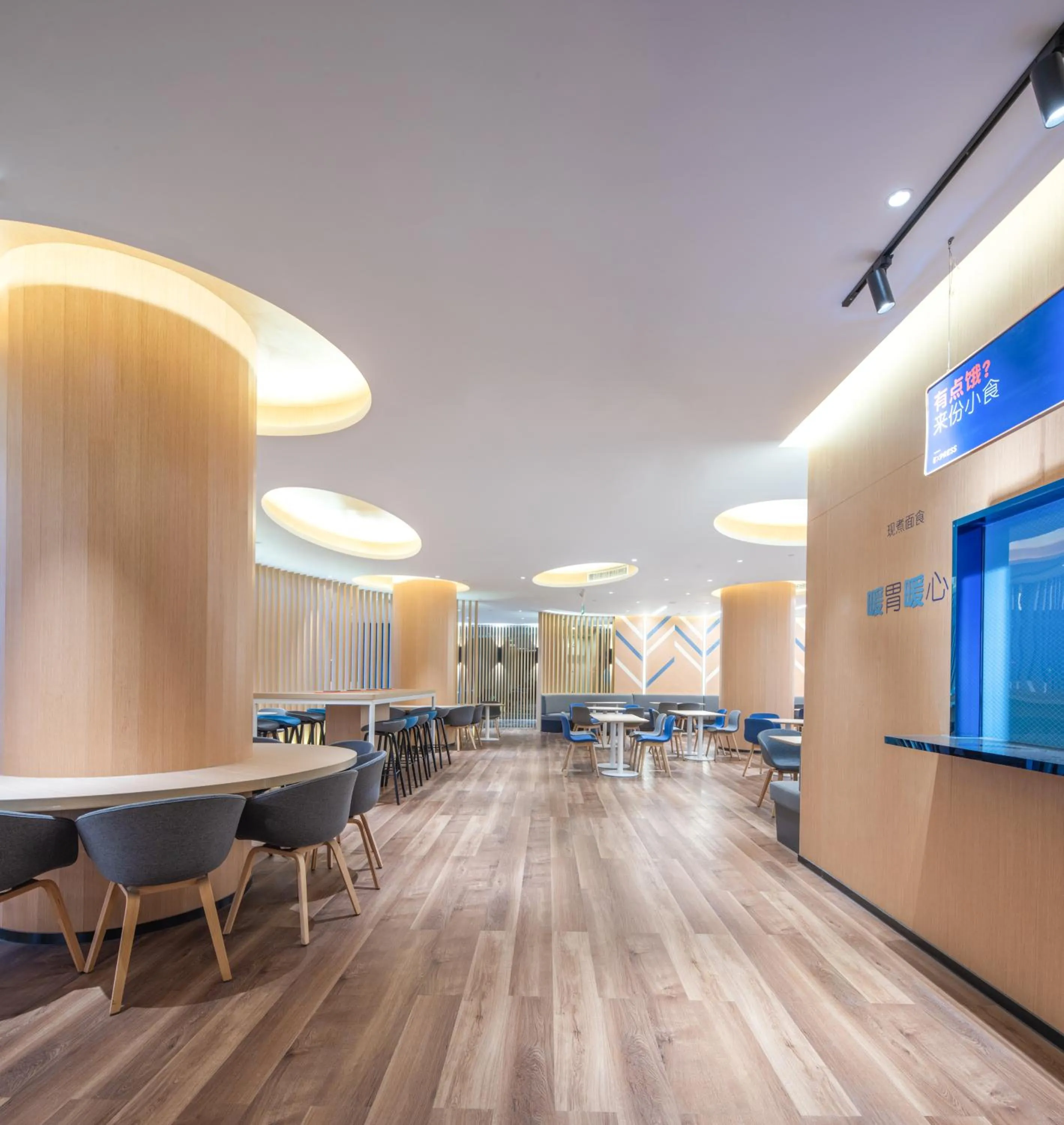 Breakfast in Holiday Inn Express Dongyang Hengdian, an IHG Hotel