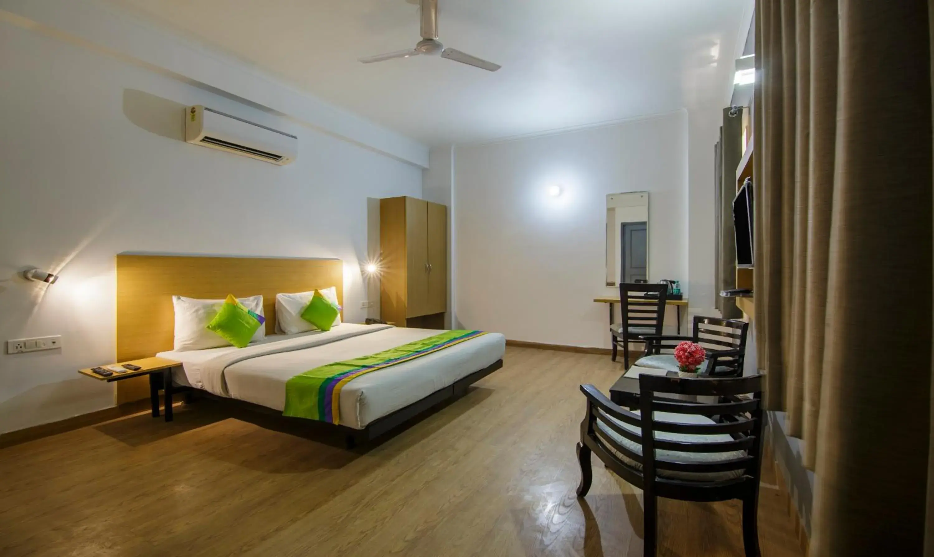 Deluxe Double Room - single occupancy in Treebo Noida Express Deluxe Double Room - single occupancy in Treebo Noida Express