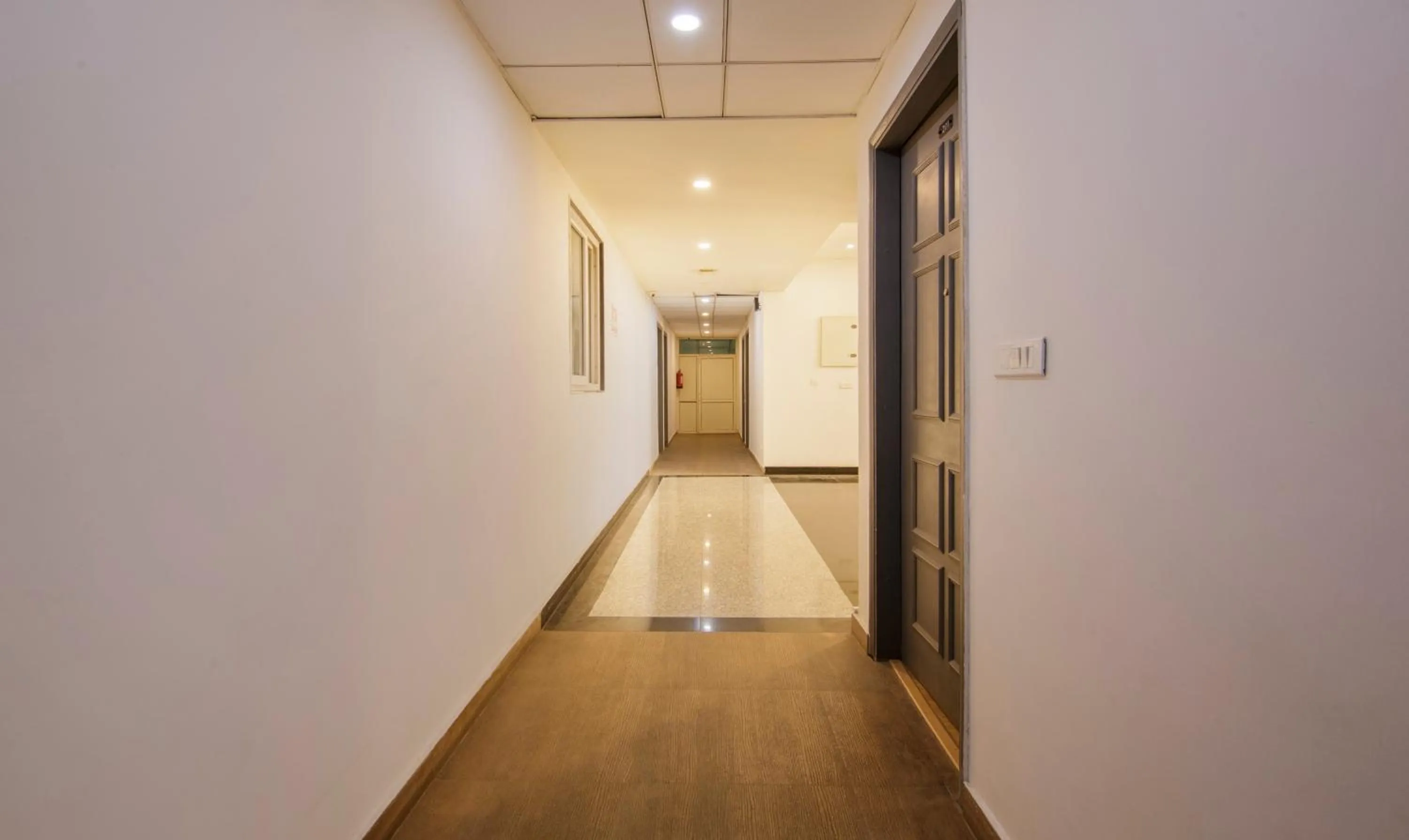 Treebo Noida Express