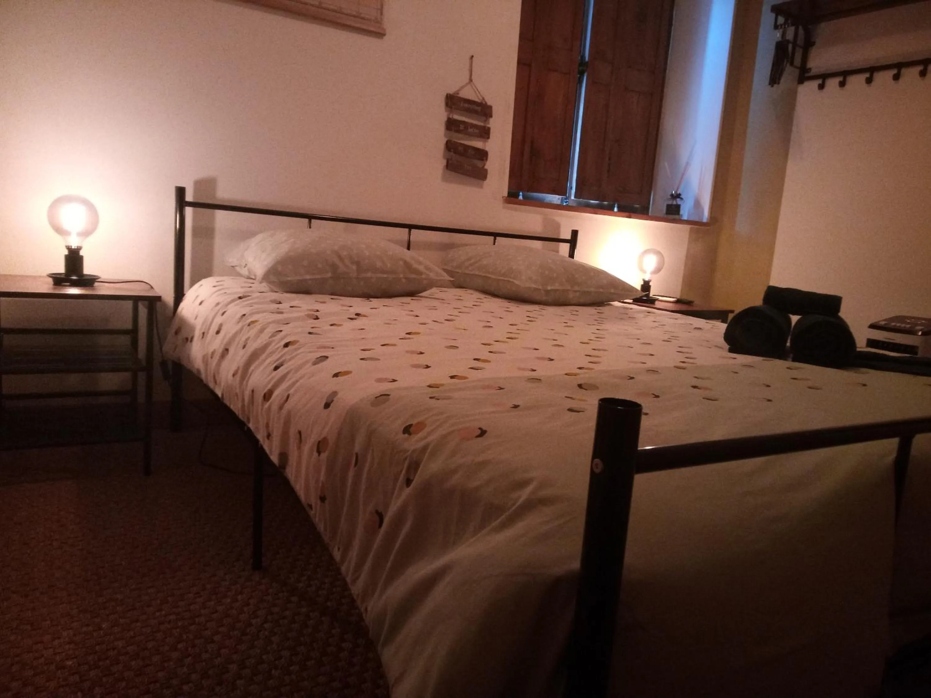 Photo of the whole room, Bed in Rooftop Face à la Cité 'RFC'