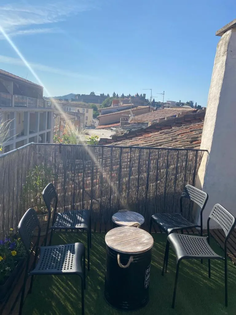 Rooftop Face à la Cité 'RFC'