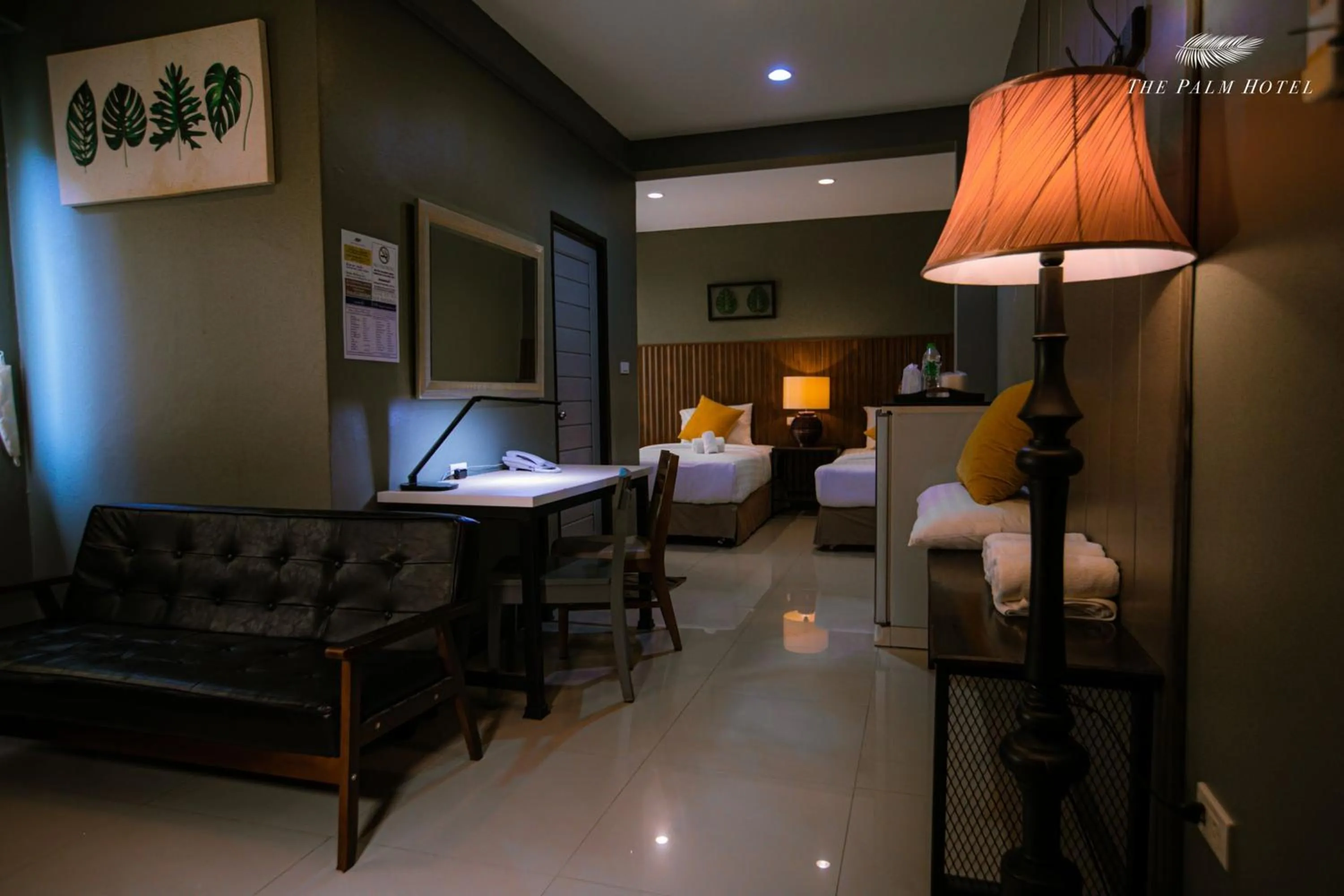 Photo of the whole room in The Palm Hotel