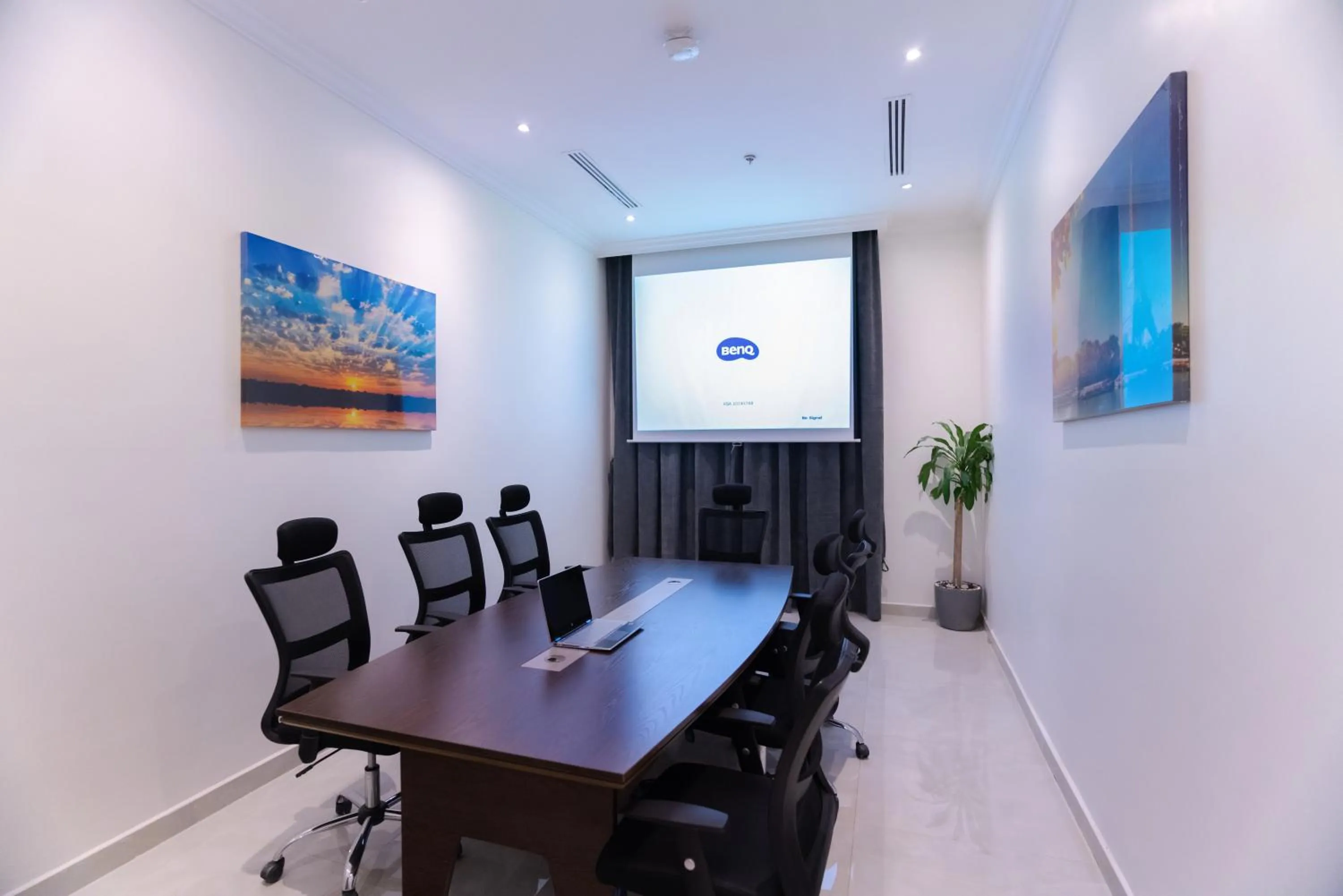 Meeting/conference room in The Gate Hotel and Apartments