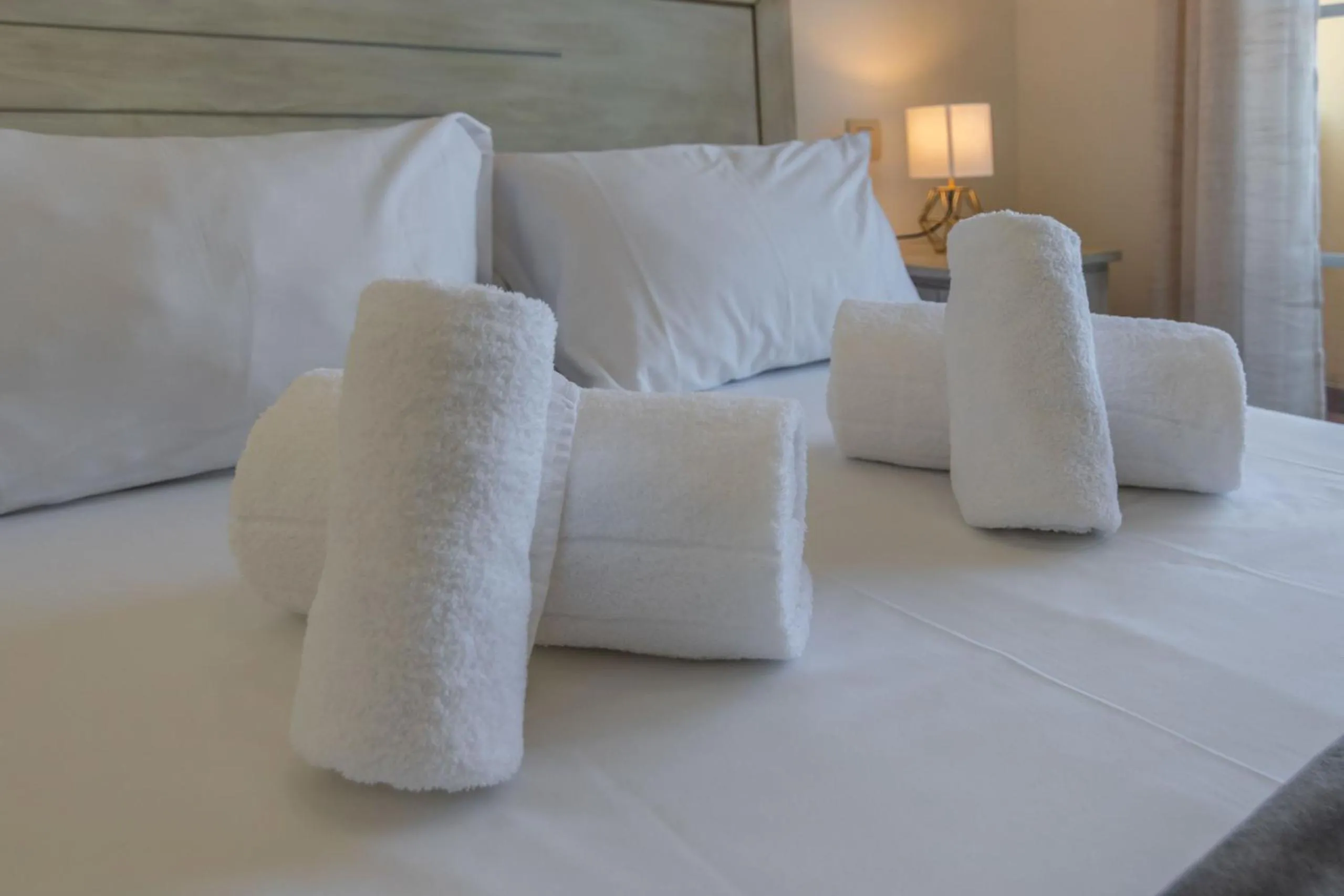 Decorative detail, Bed in Albatros Golf I by Ĥ