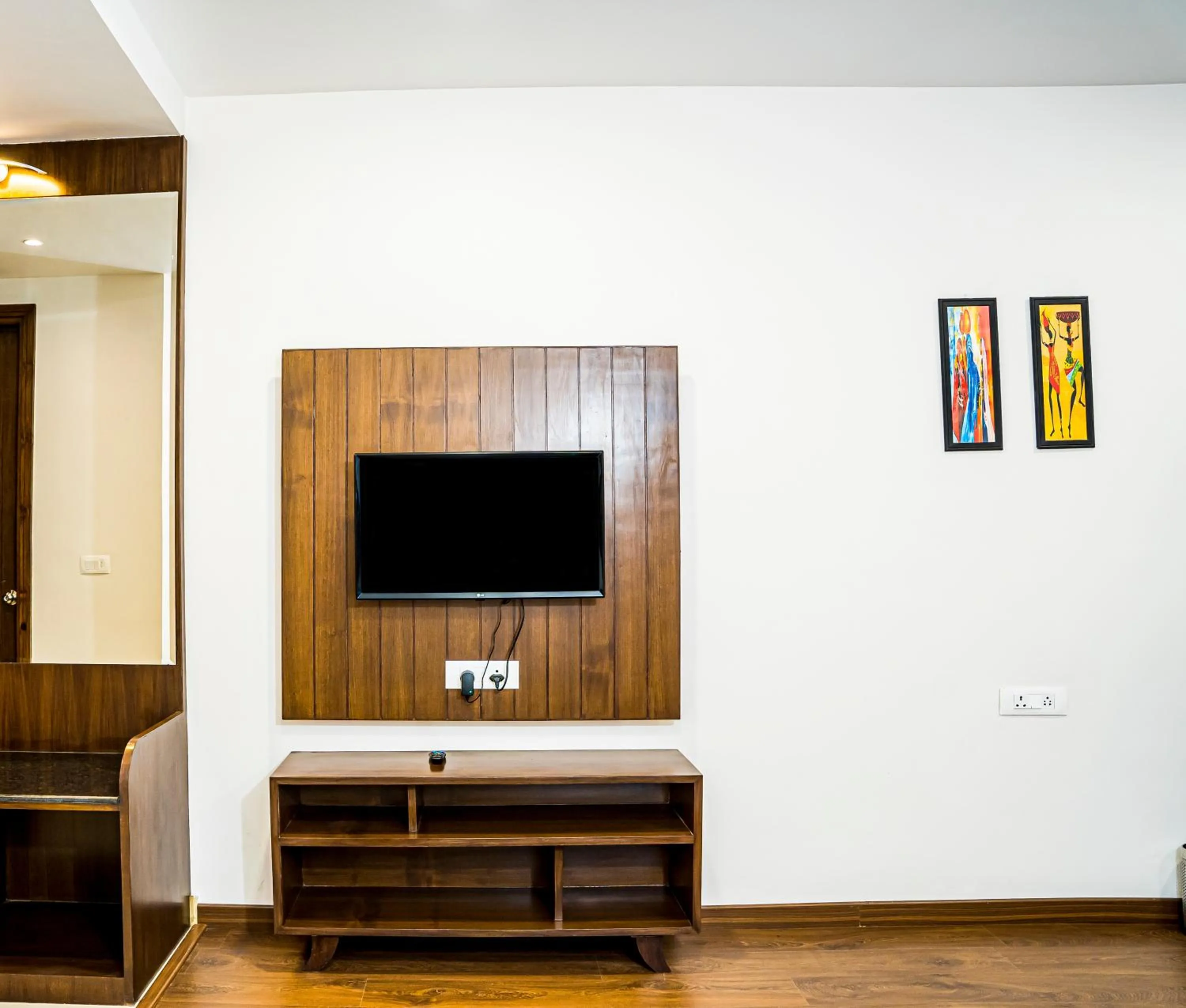 TV and multimedia in Best Western Dalhousie