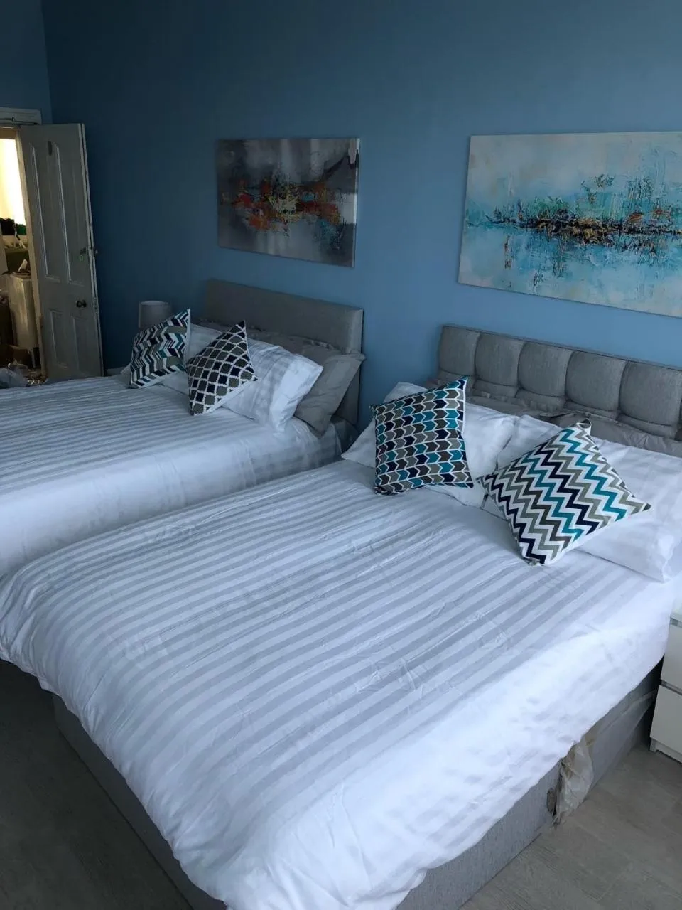 Bedroom, Bed in The Halcyon