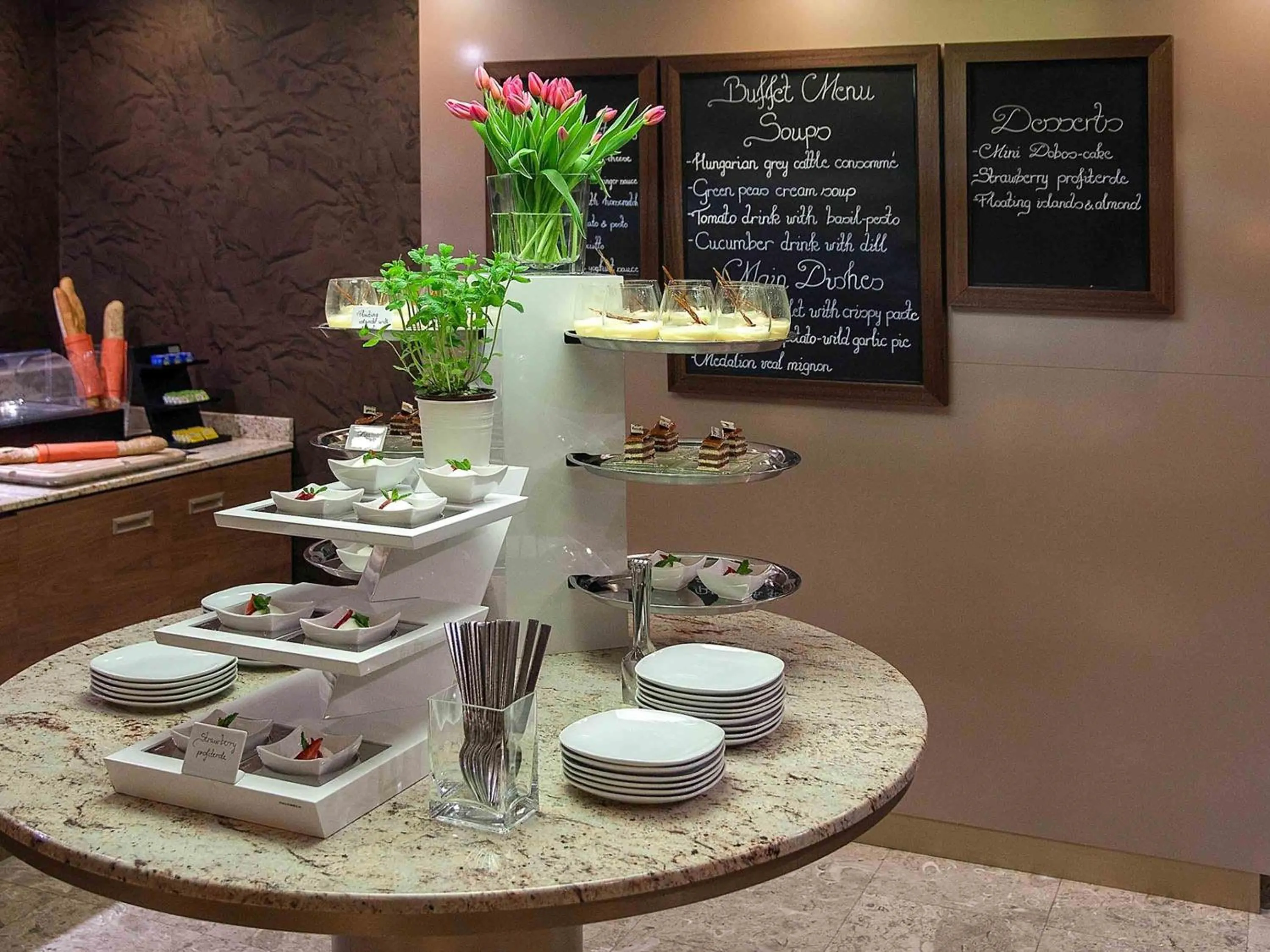 Bedroom in Mercure Budapest City Center