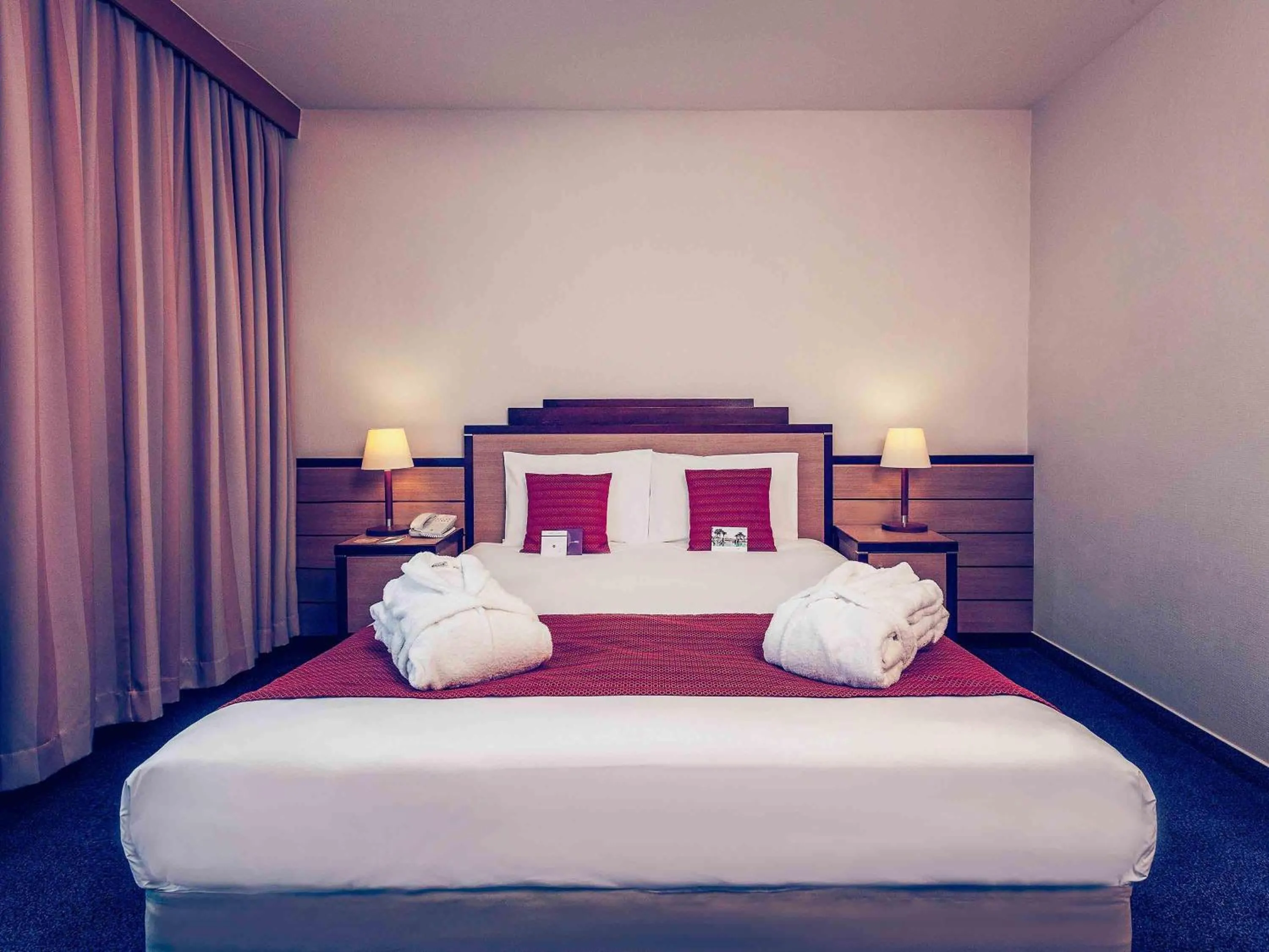 Bedroom, Bed in Mercure Budapest City Center