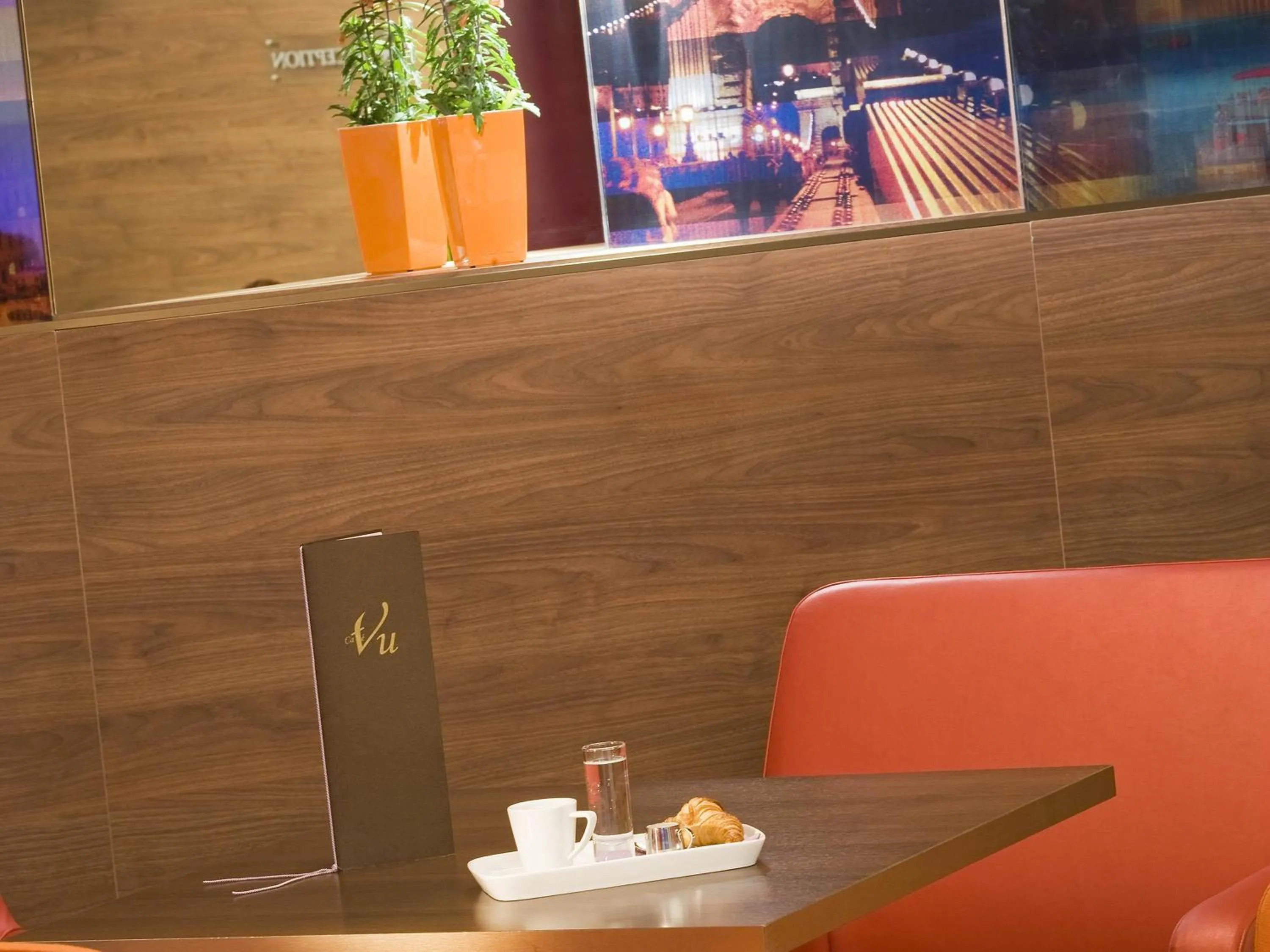 Restaurant/places to eat in Mercure Budapest City Center