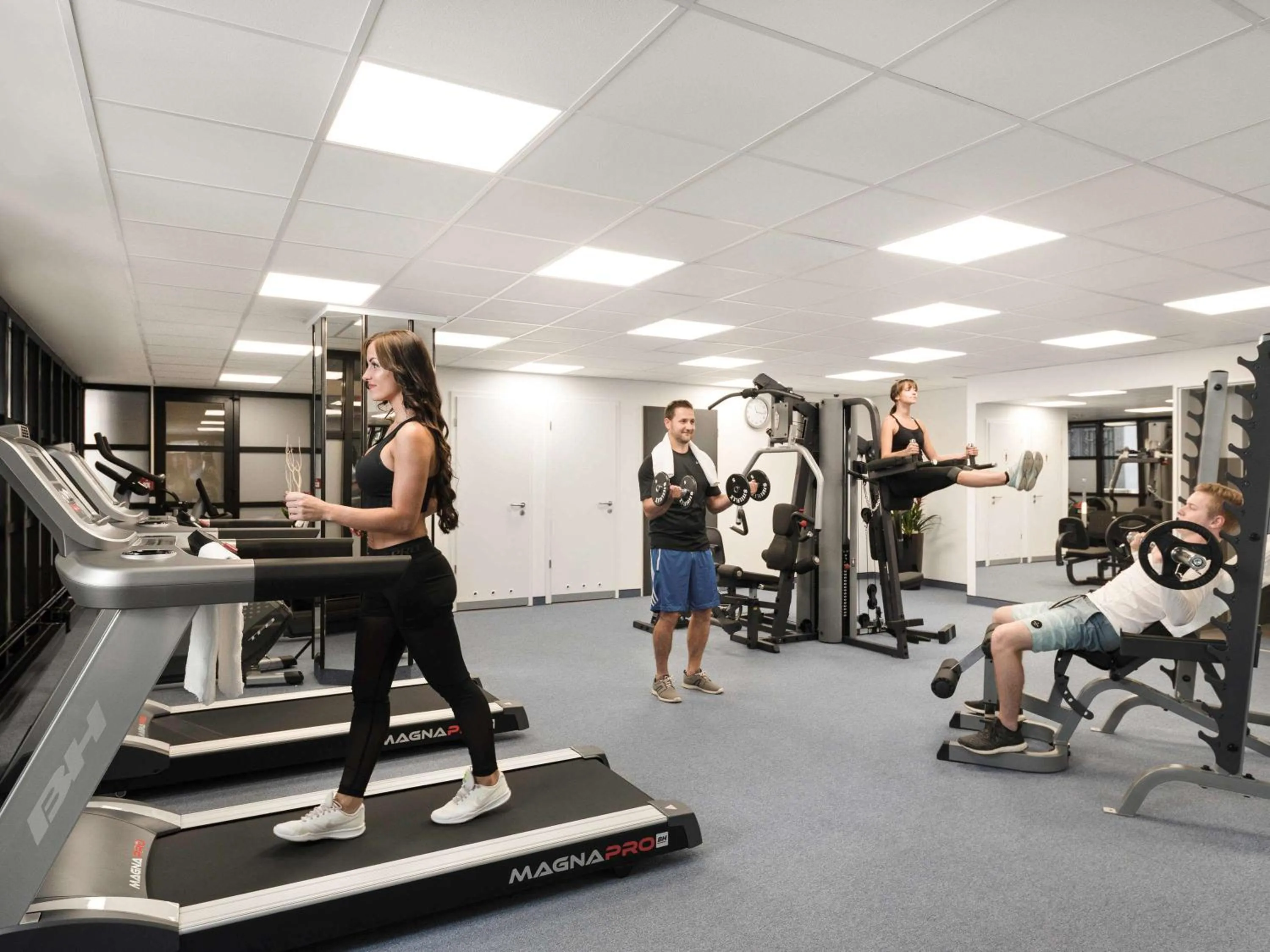 Fitness centre/facilities in Mercure Budapest City Center