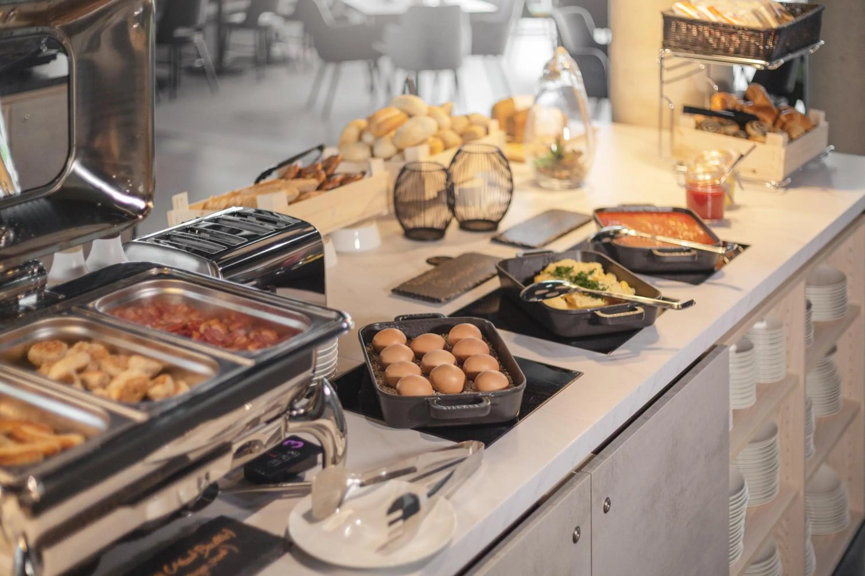 Breakfast in Garner Hotel Augsburg Nord by IHG