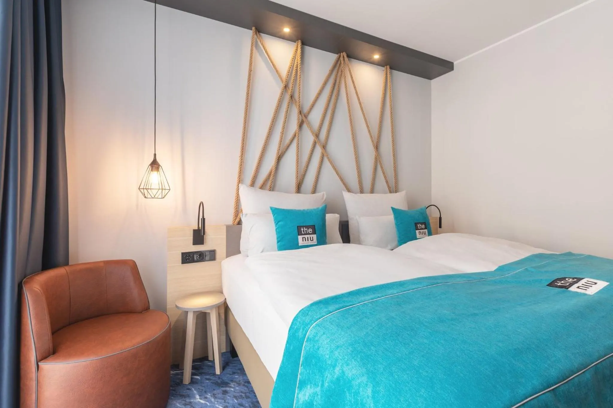 Photo of the whole room, Bed in Holiday Inn - the niu, Yen Hamburg City by IHG