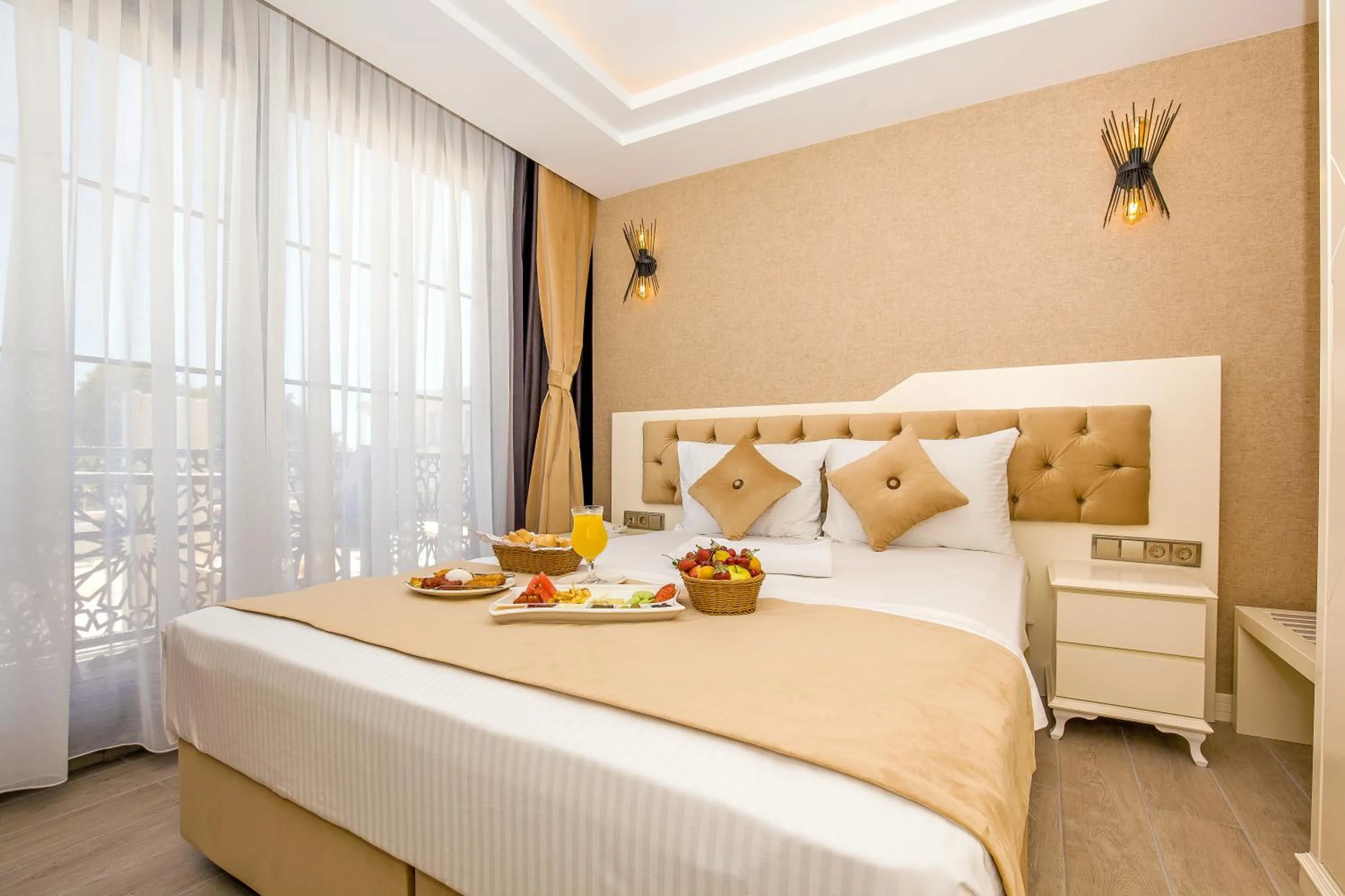 Photo of the whole room, Bed in The Lea Hotel