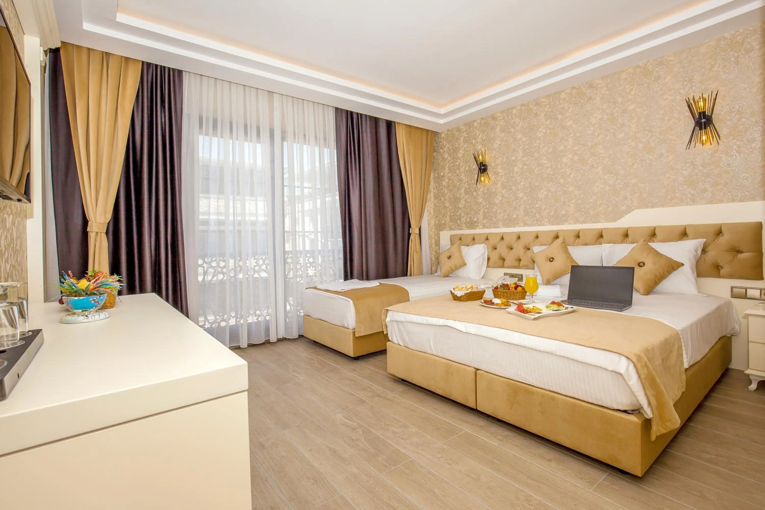 Photo of the whole room, Bed in The Lea Hotel