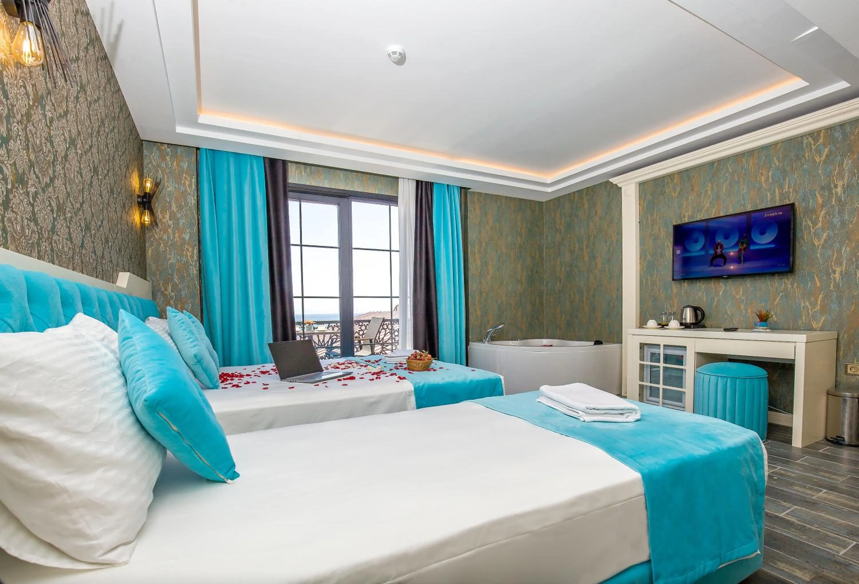 Bed in The Lea Hotel