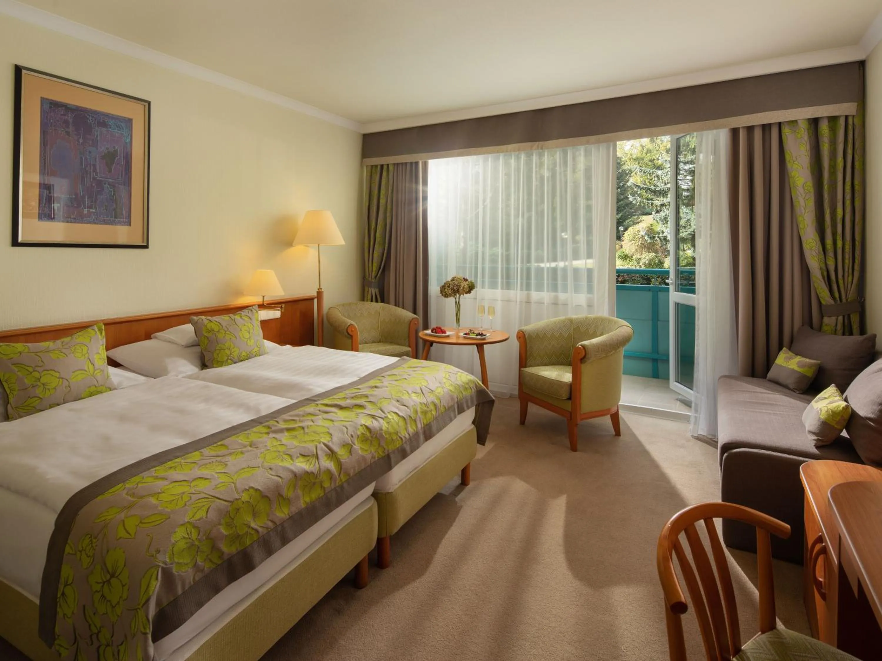 Photo of the whole room, Bed in Hotel Carbona Thermal Spa