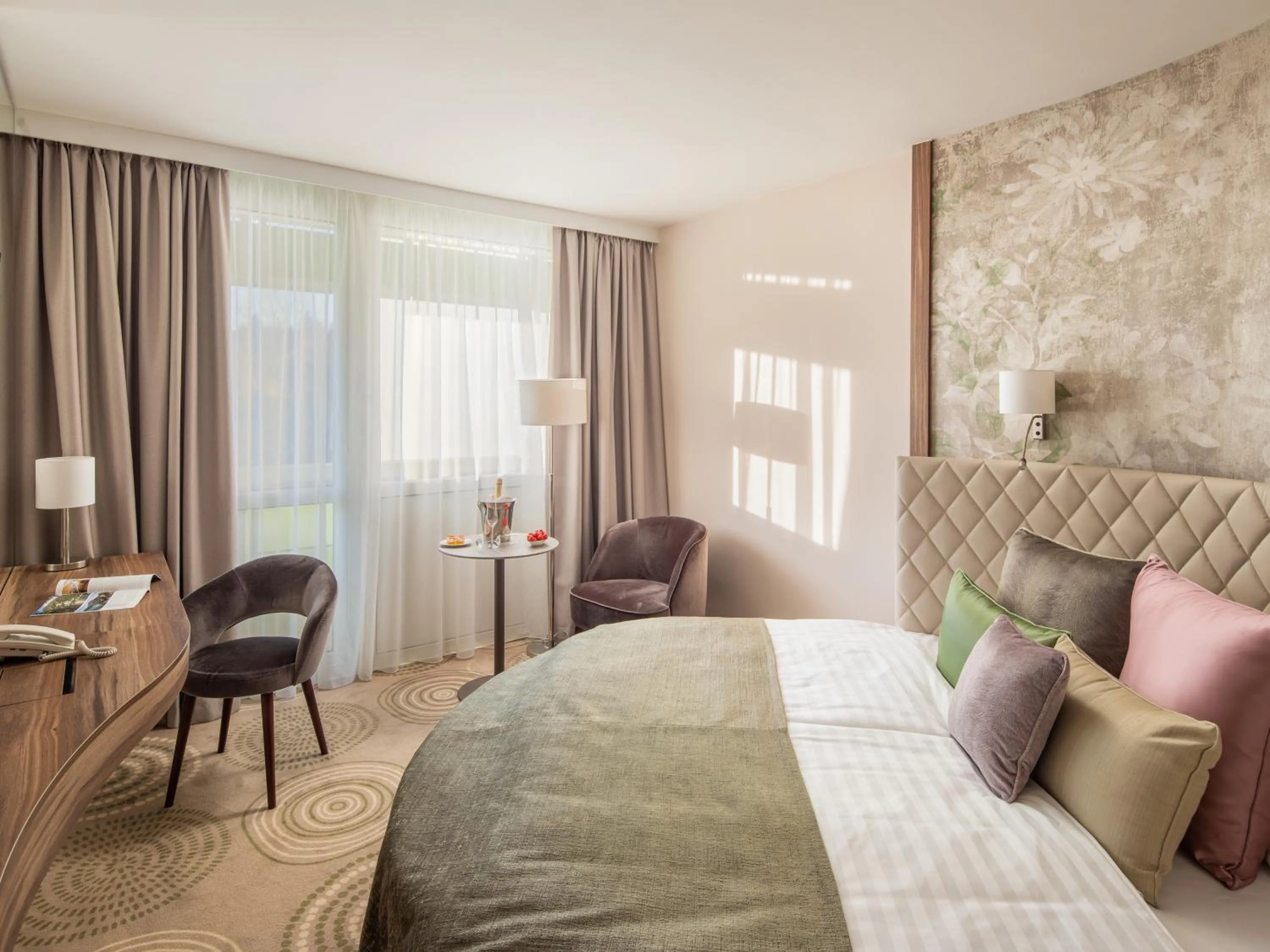 Photo of the whole room, Bed in Hotel Carbona Thermal Spa