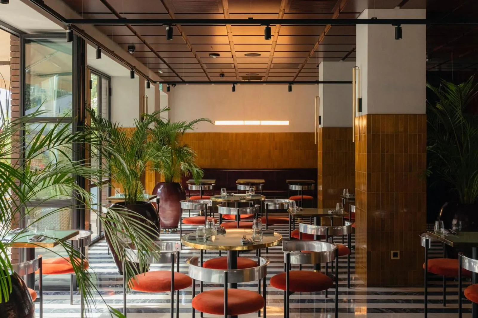 Restaurant/places to eat in Bazzar Boutique Hotel