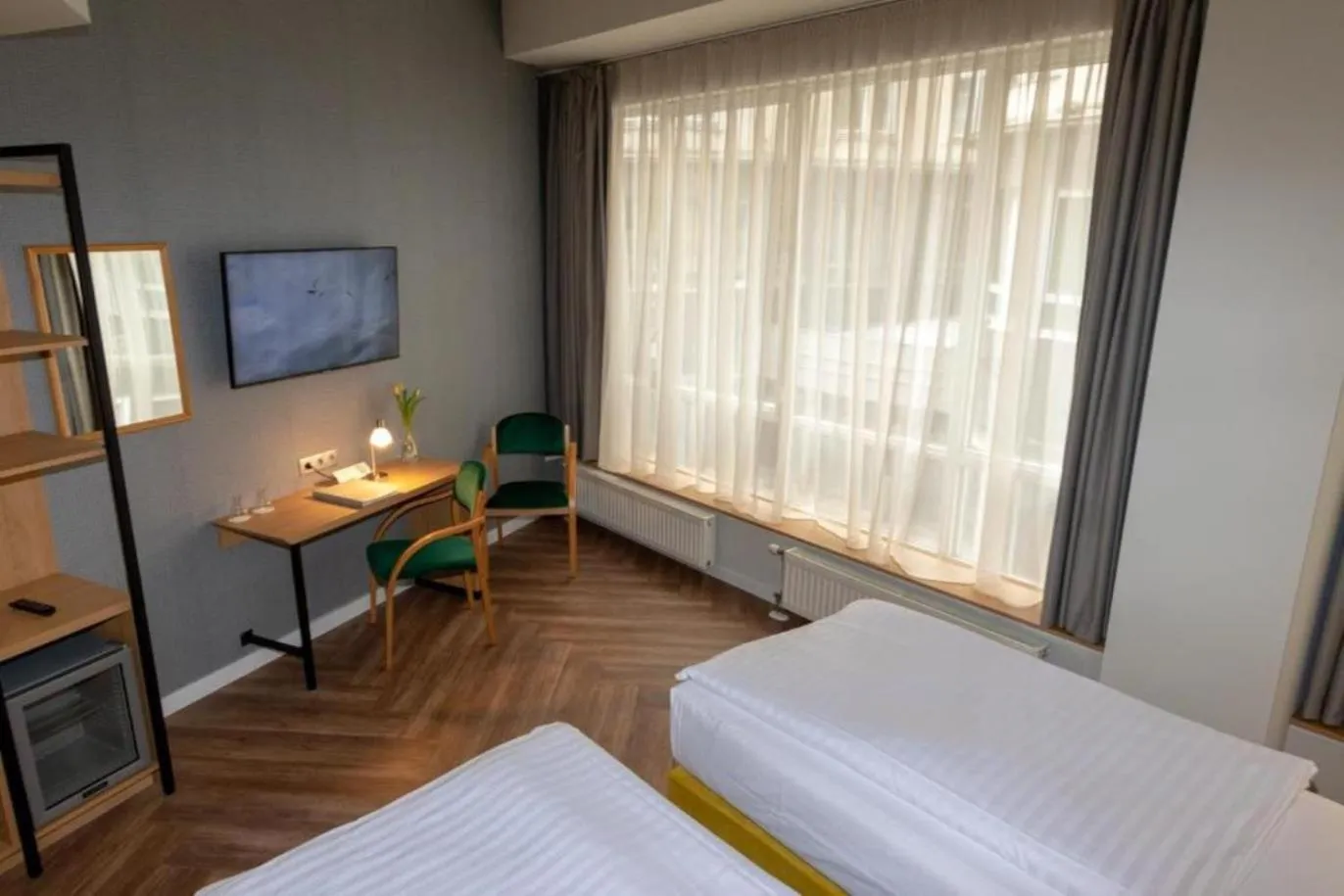 Photo of the whole room, Bed in Pilvax Hotel Budapest