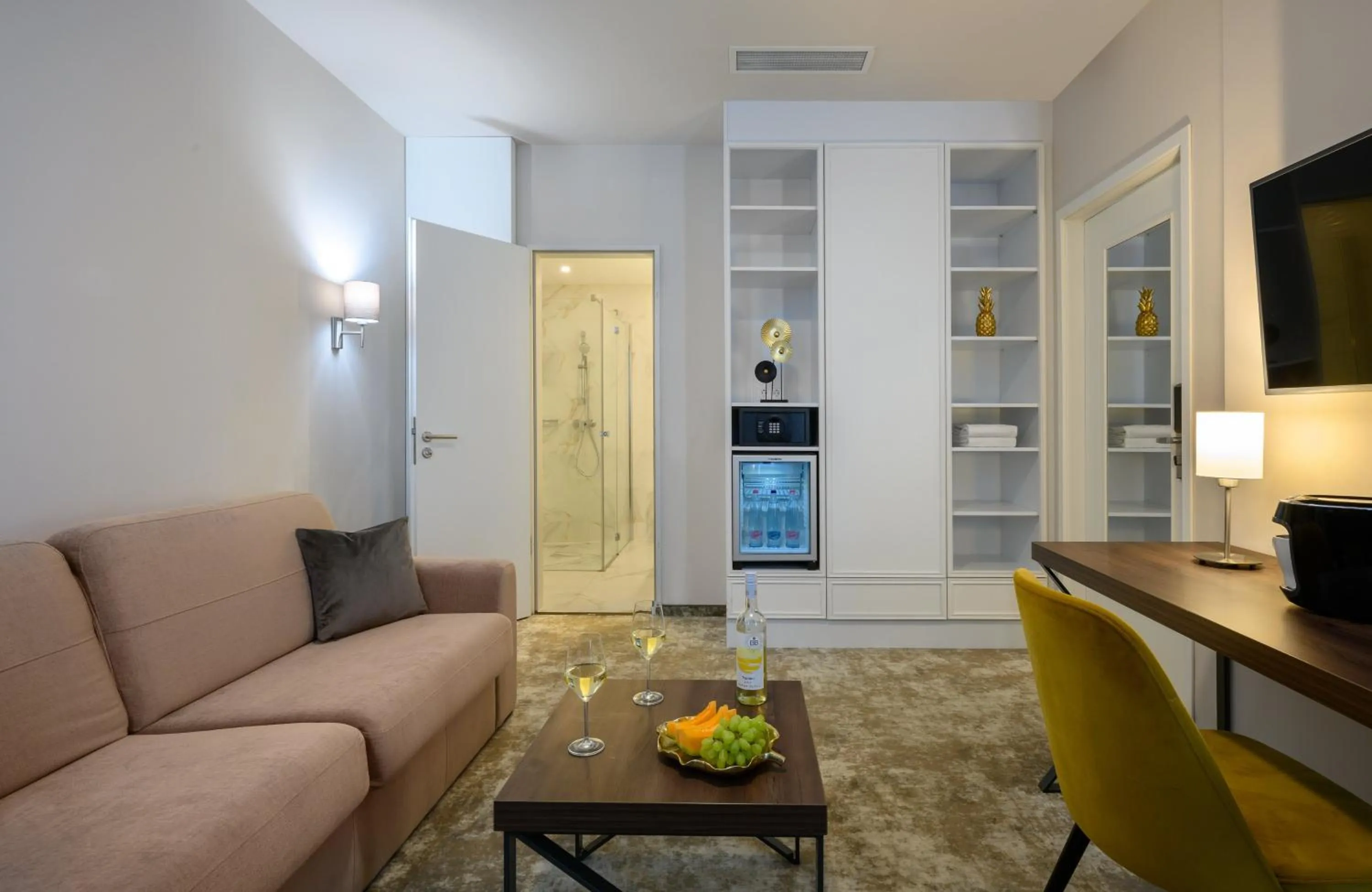 Photo of the whole room in Leonardo Boutique Hotel Budapest M-Square