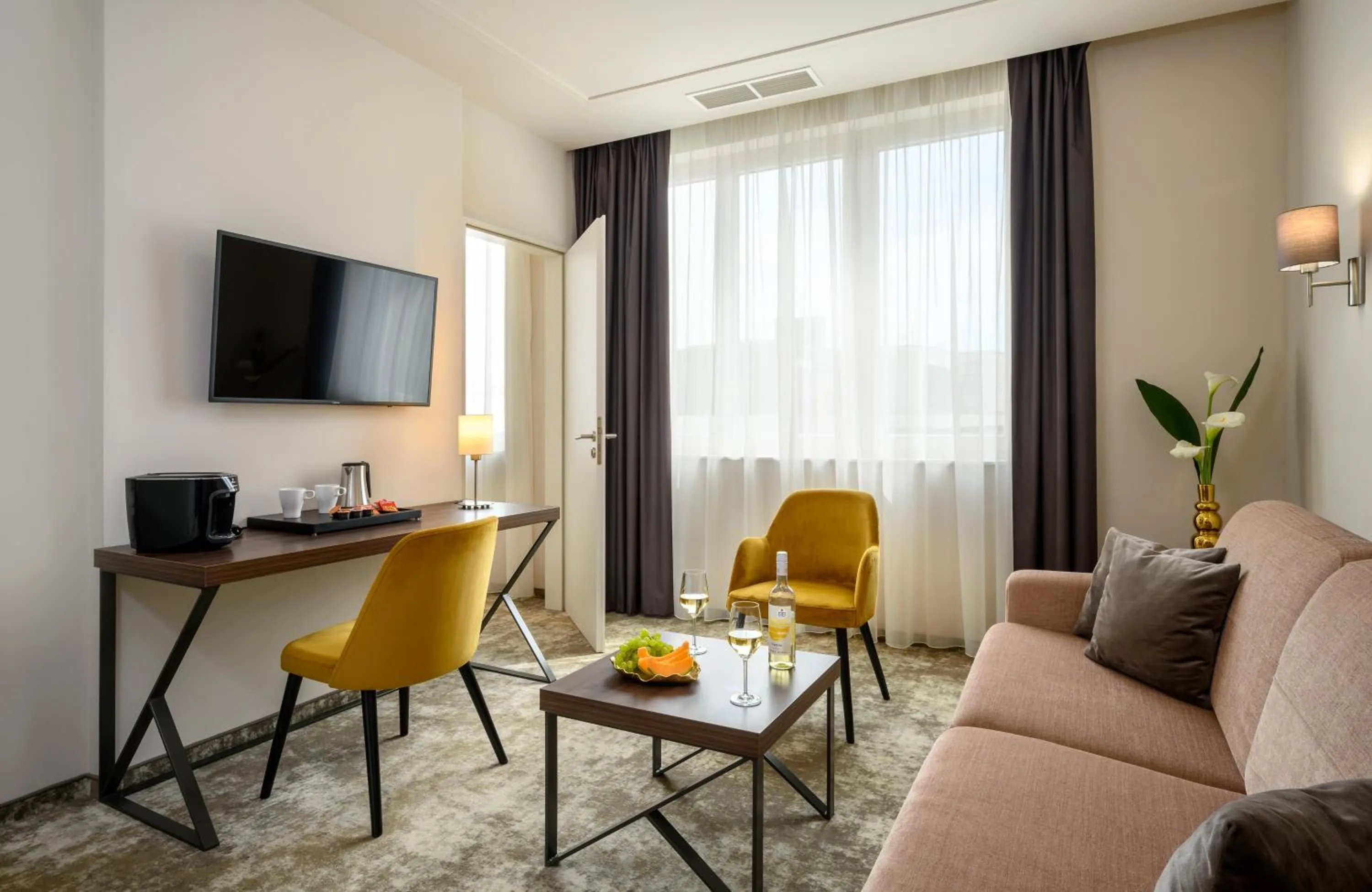 Photo of the whole room in Leonardo Boutique Hotel Budapest M-Square