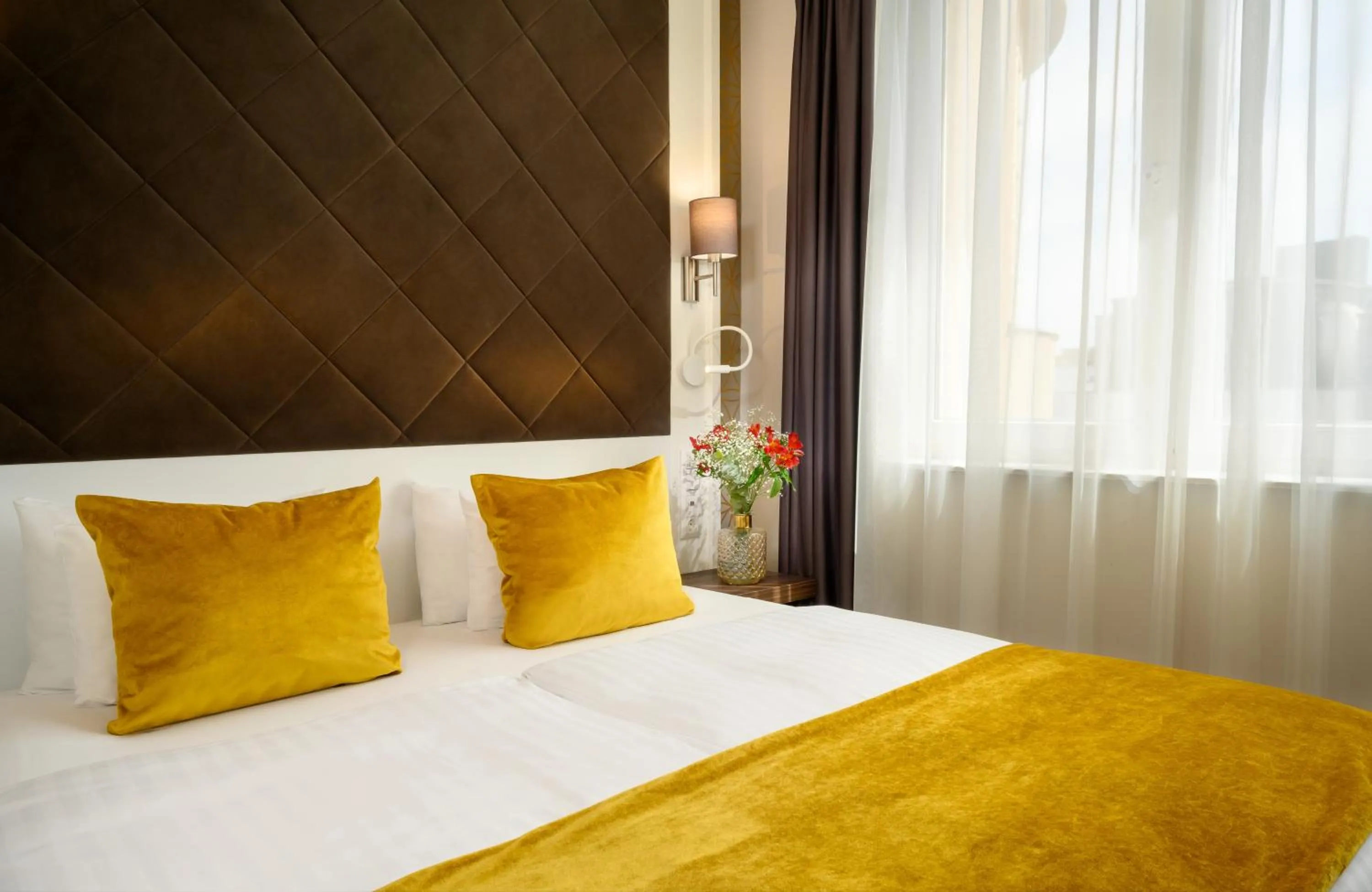 Bed in Leonardo Boutique Hotel Budapest M-Square