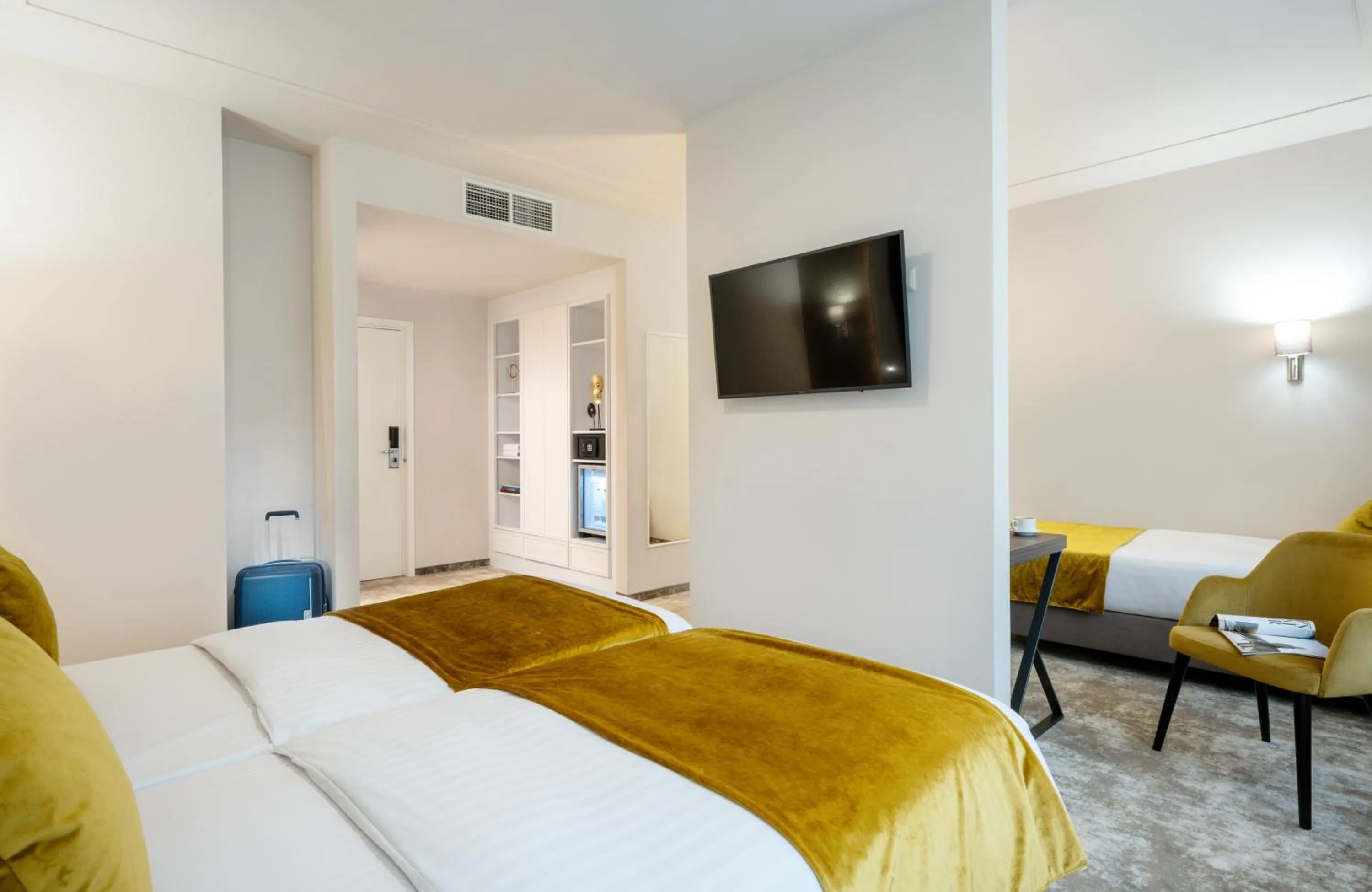 Bed in Leonardo Boutique Hotel Budapest M-Square