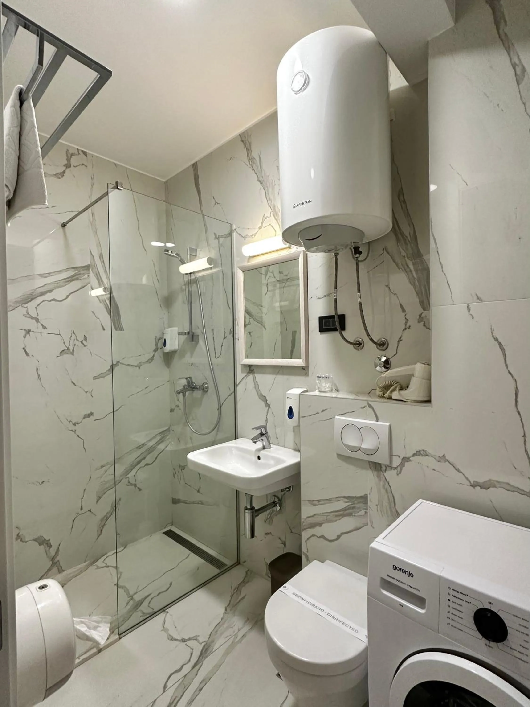 Toilet in Dubrave apartmani