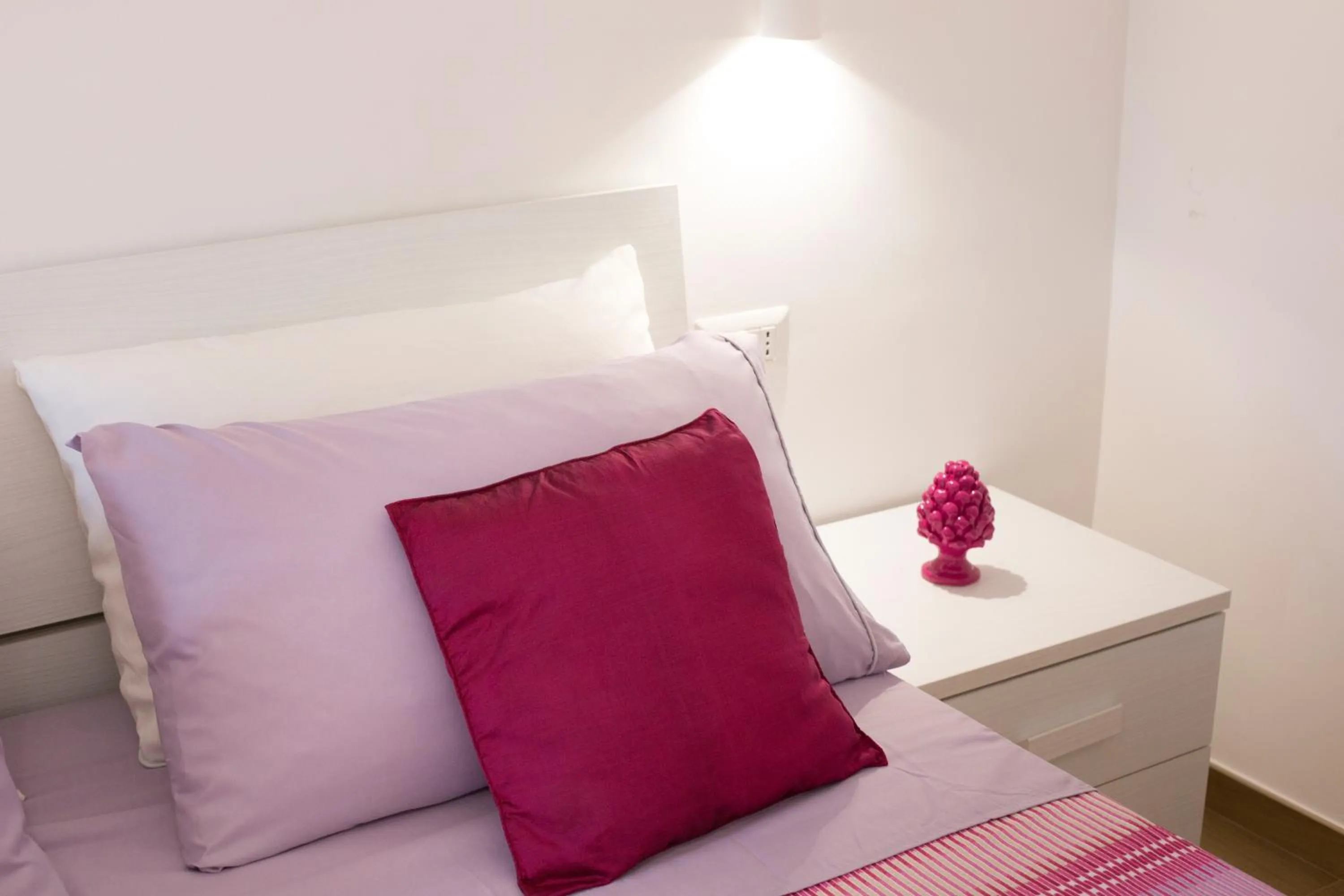 Bed in Estate4home - SOFIA FLORA