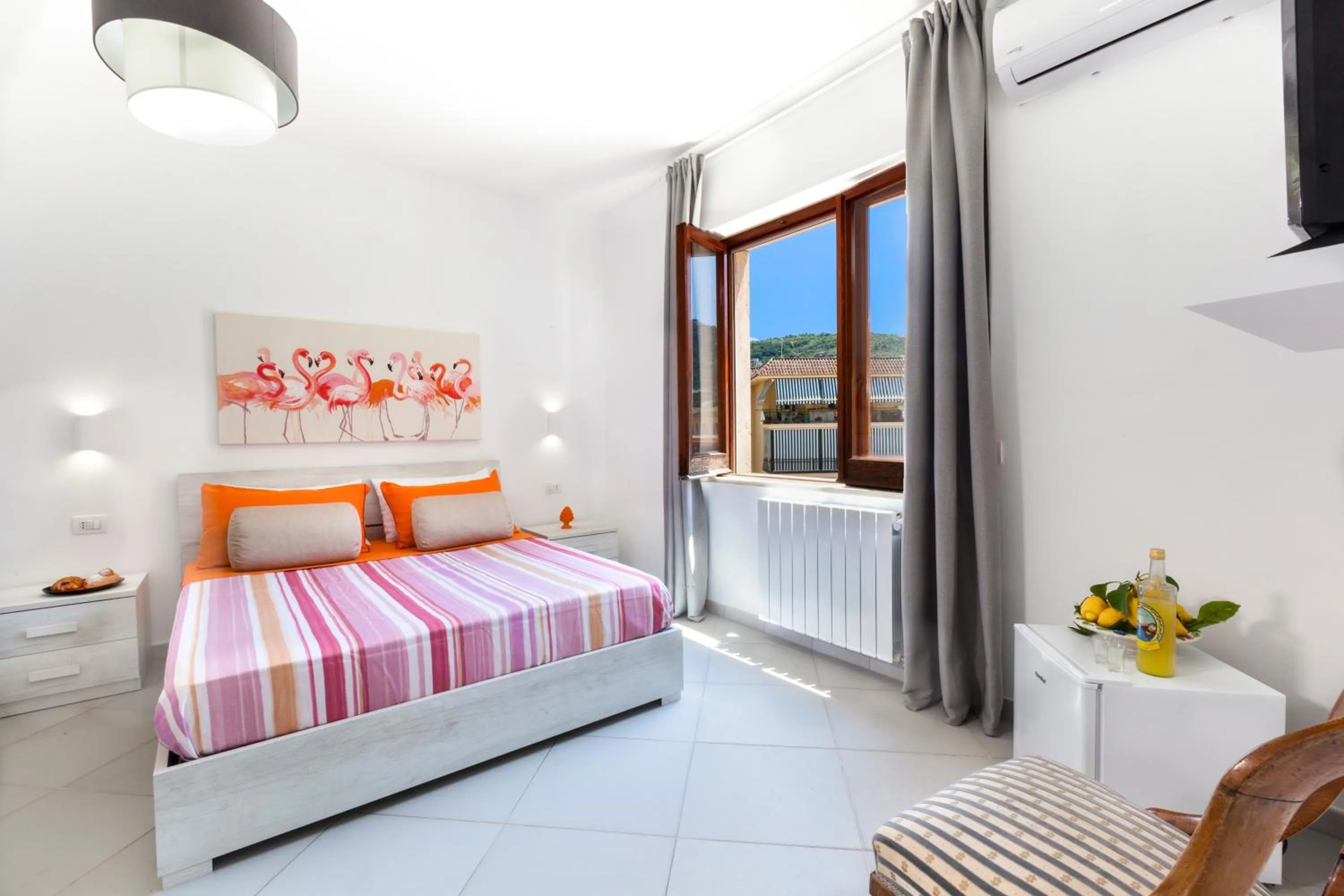 Bedroom, Bed in Estate4home - SOFIA FLORA