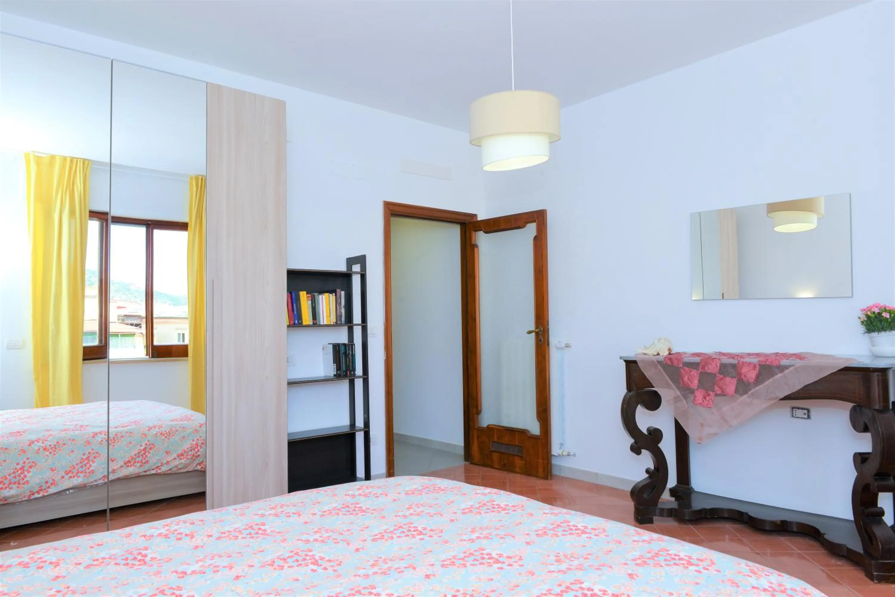 Bed in Estate4home - SOFIA FLORA