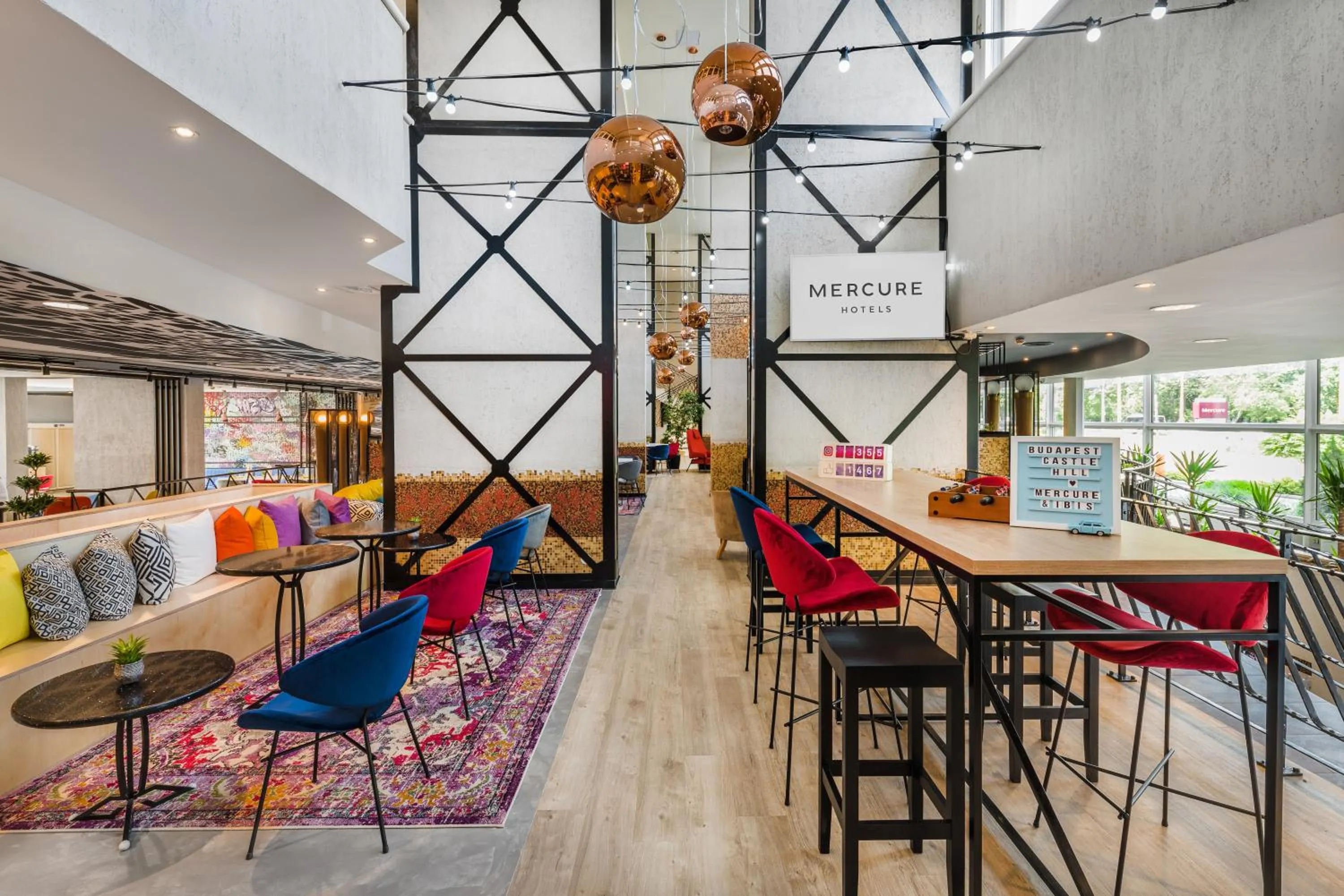 Lobby or reception in Mercure Budapest Castle Hill