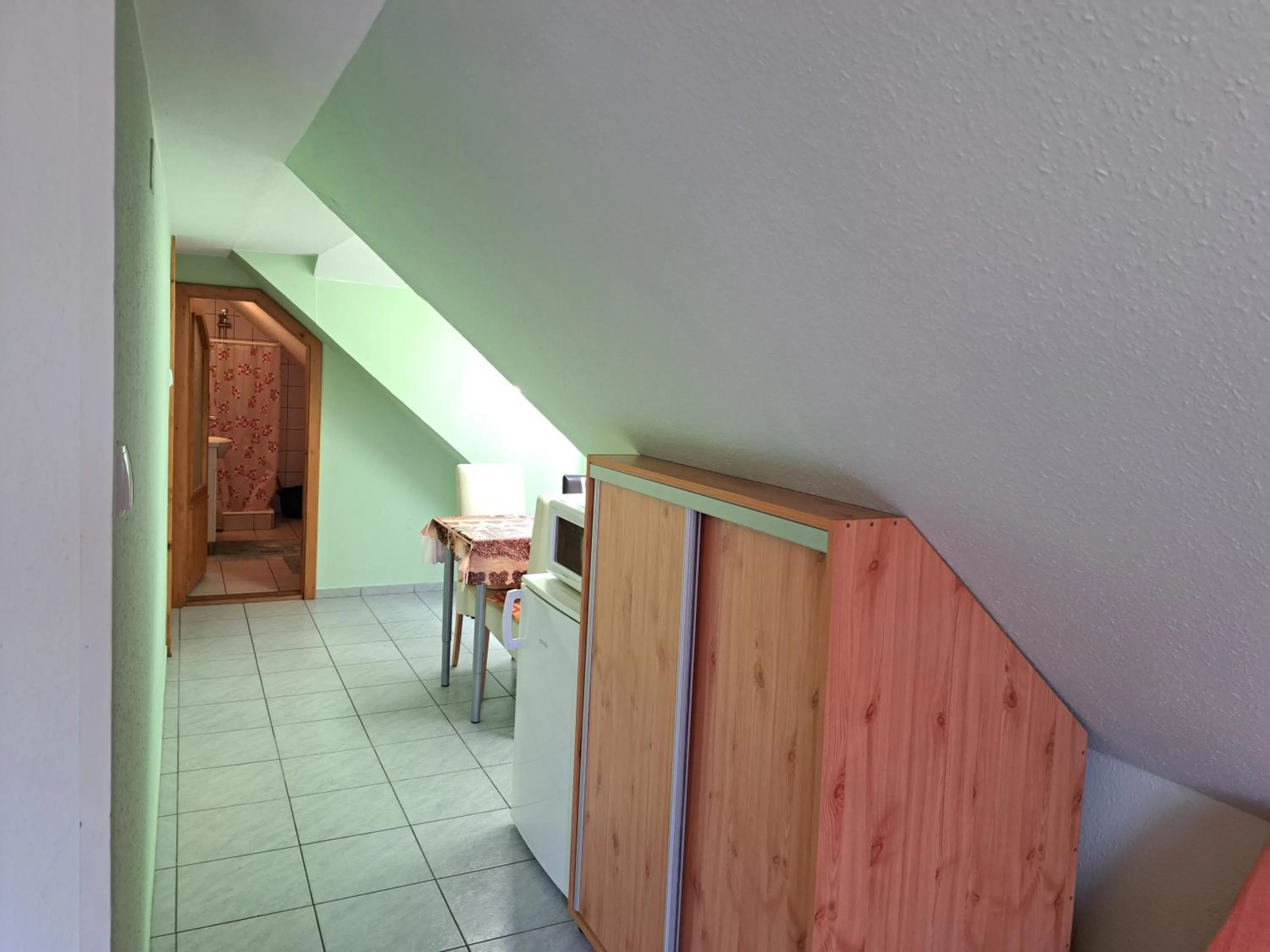 Dining area in Pink Tulip Apartment House