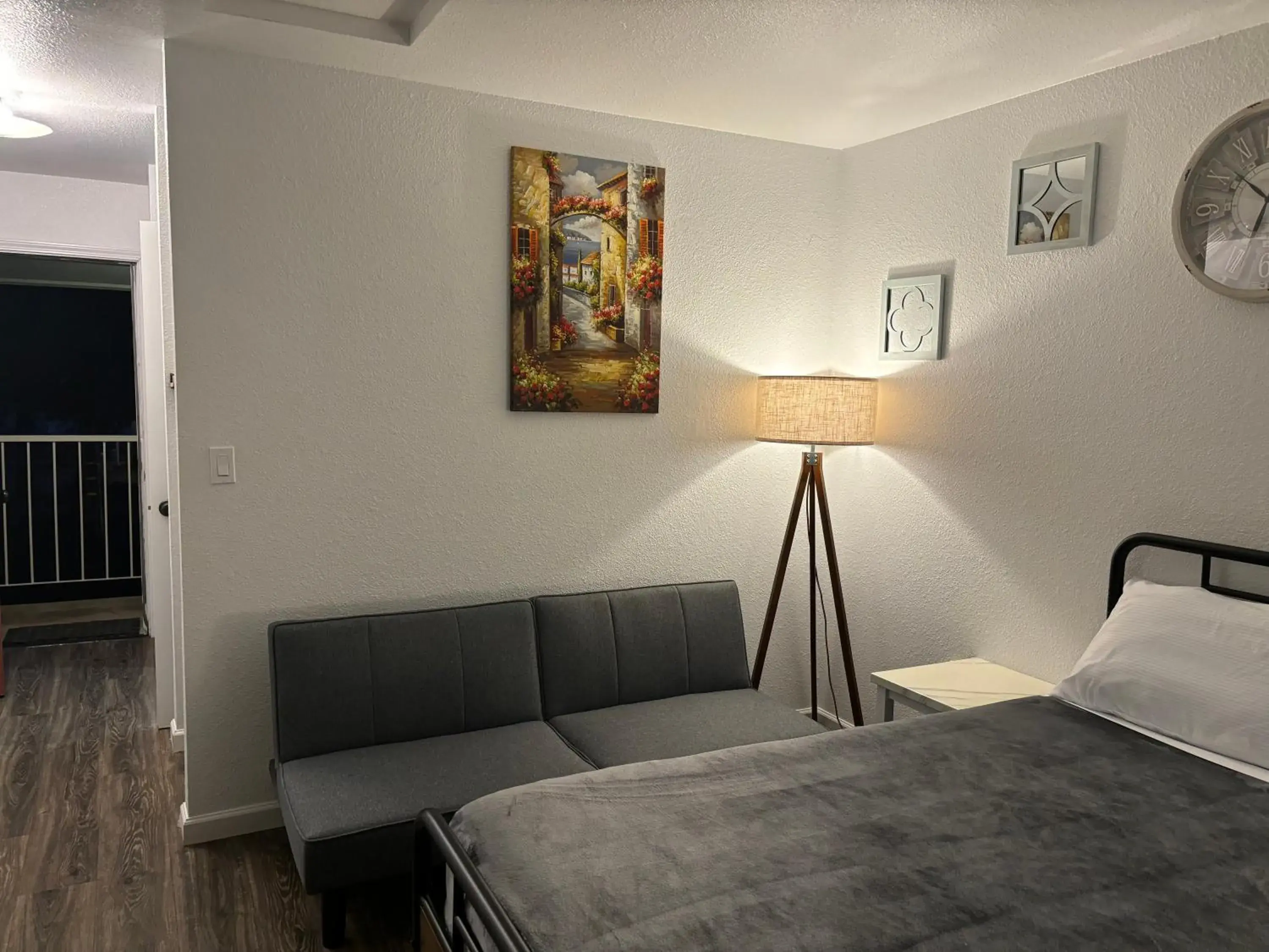 Queen Room with Garden View - single occupancy in Brownsville Motel Queen Room with Garden View - single occupancy in Brownsville Motel