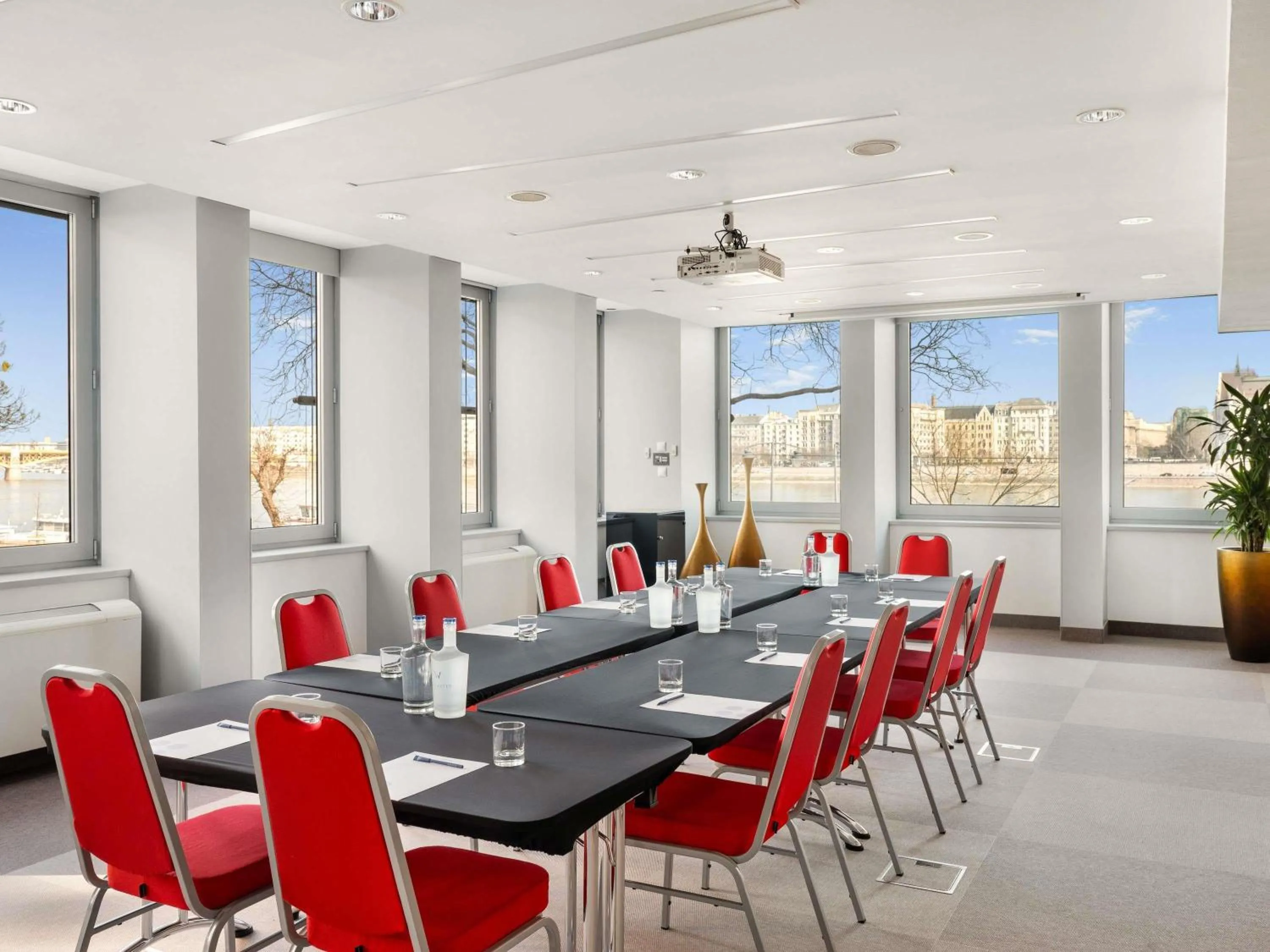 Meeting/conference room in Novotel Budapest Danube