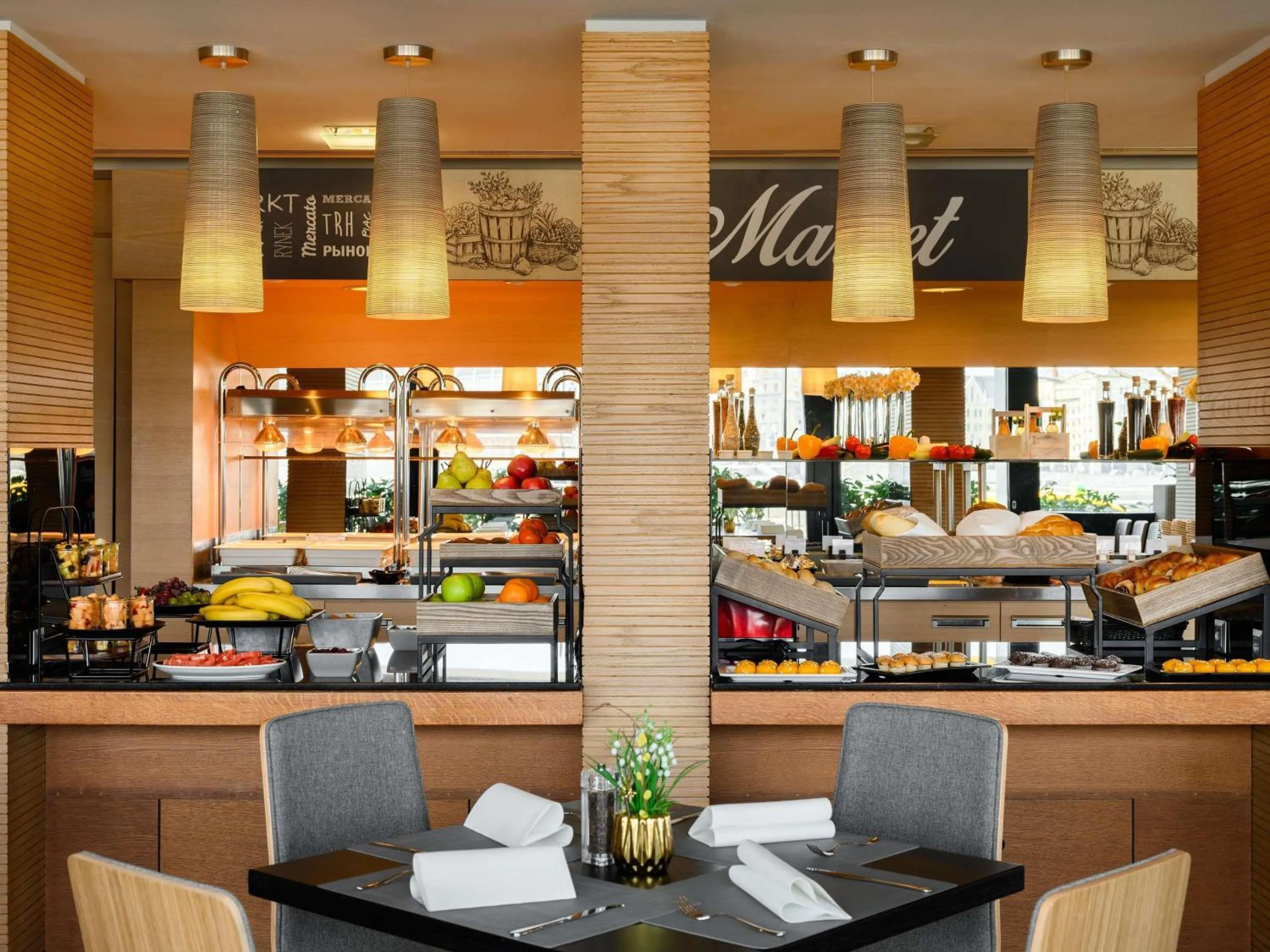 Breakfast in Novotel Budapest Danube