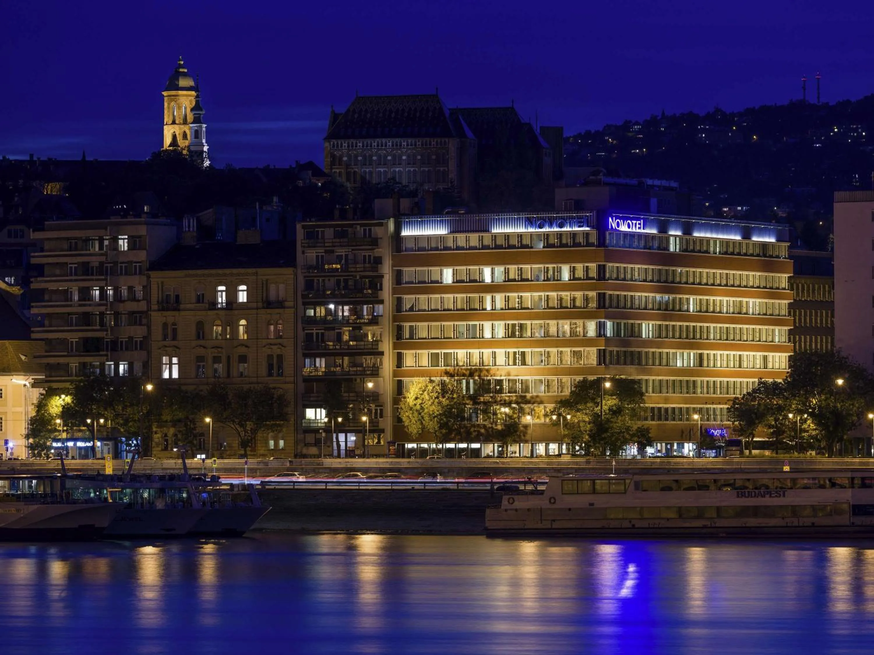 Property building in Novotel Budapest Danube