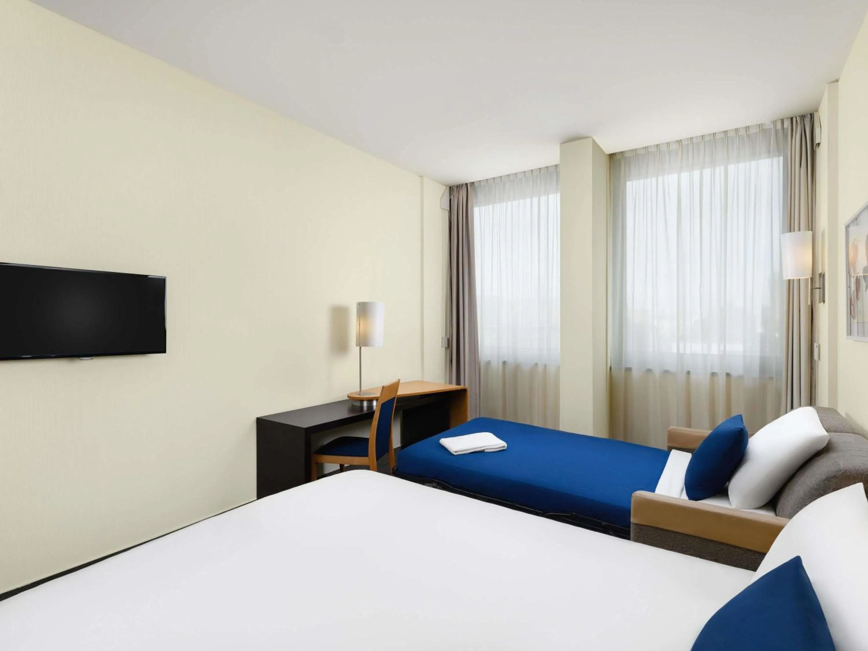 Bed in Novotel Budapest Danube