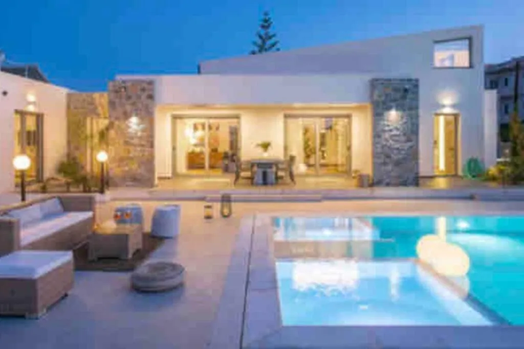 Swimming pool in Opsis Luxury Villa with swimming pool