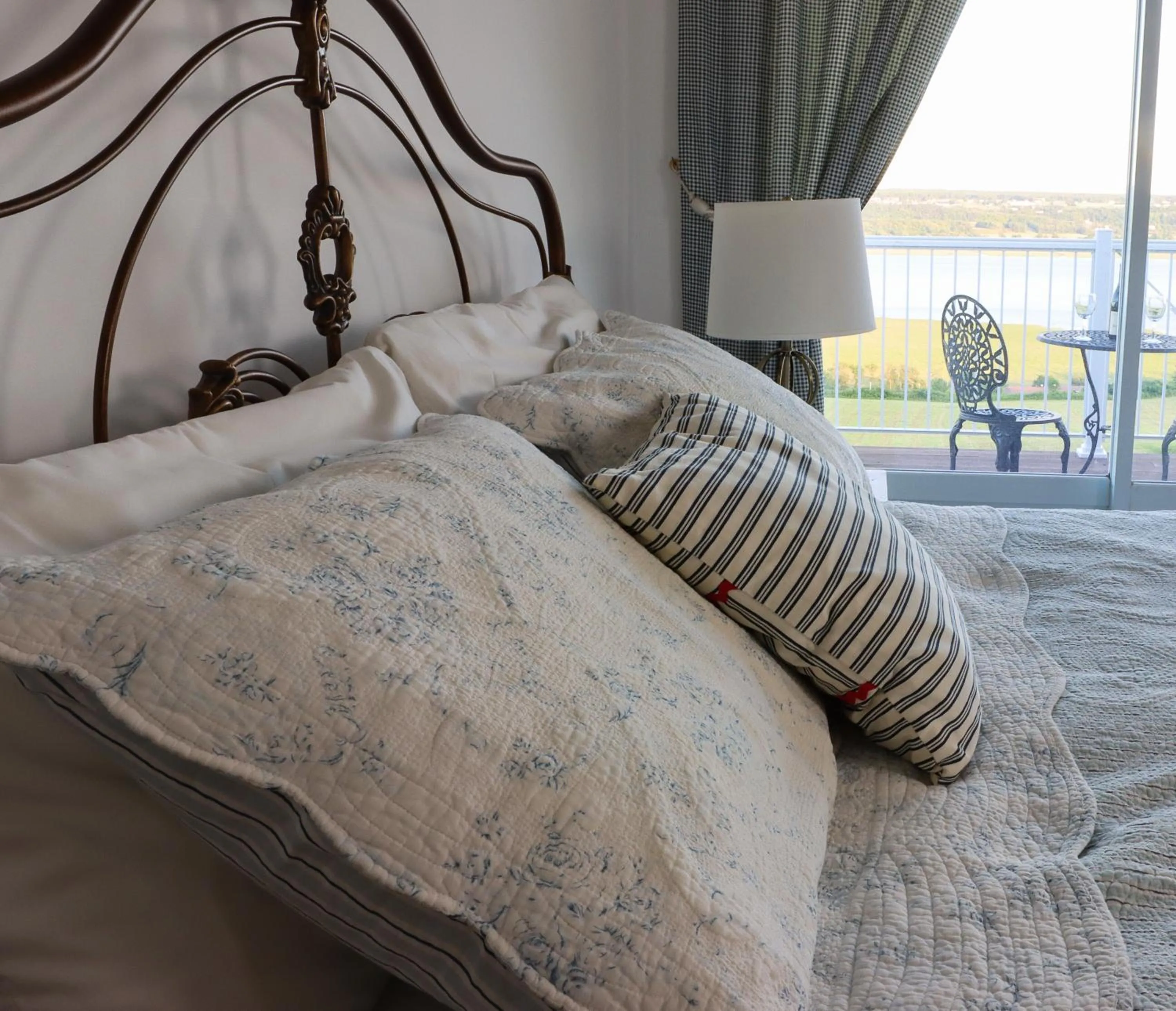 Bed in Bed & Breakfast, Gîte La Princesse des Champs